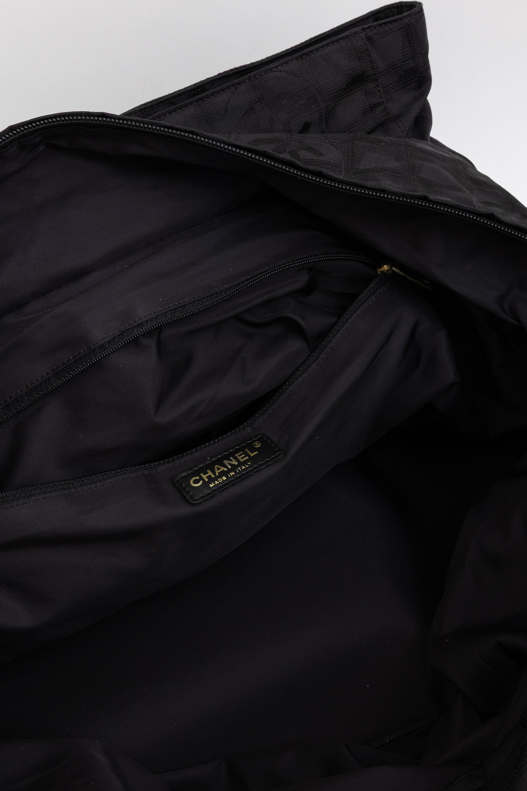 Travel Line Rolling Duffle Bag