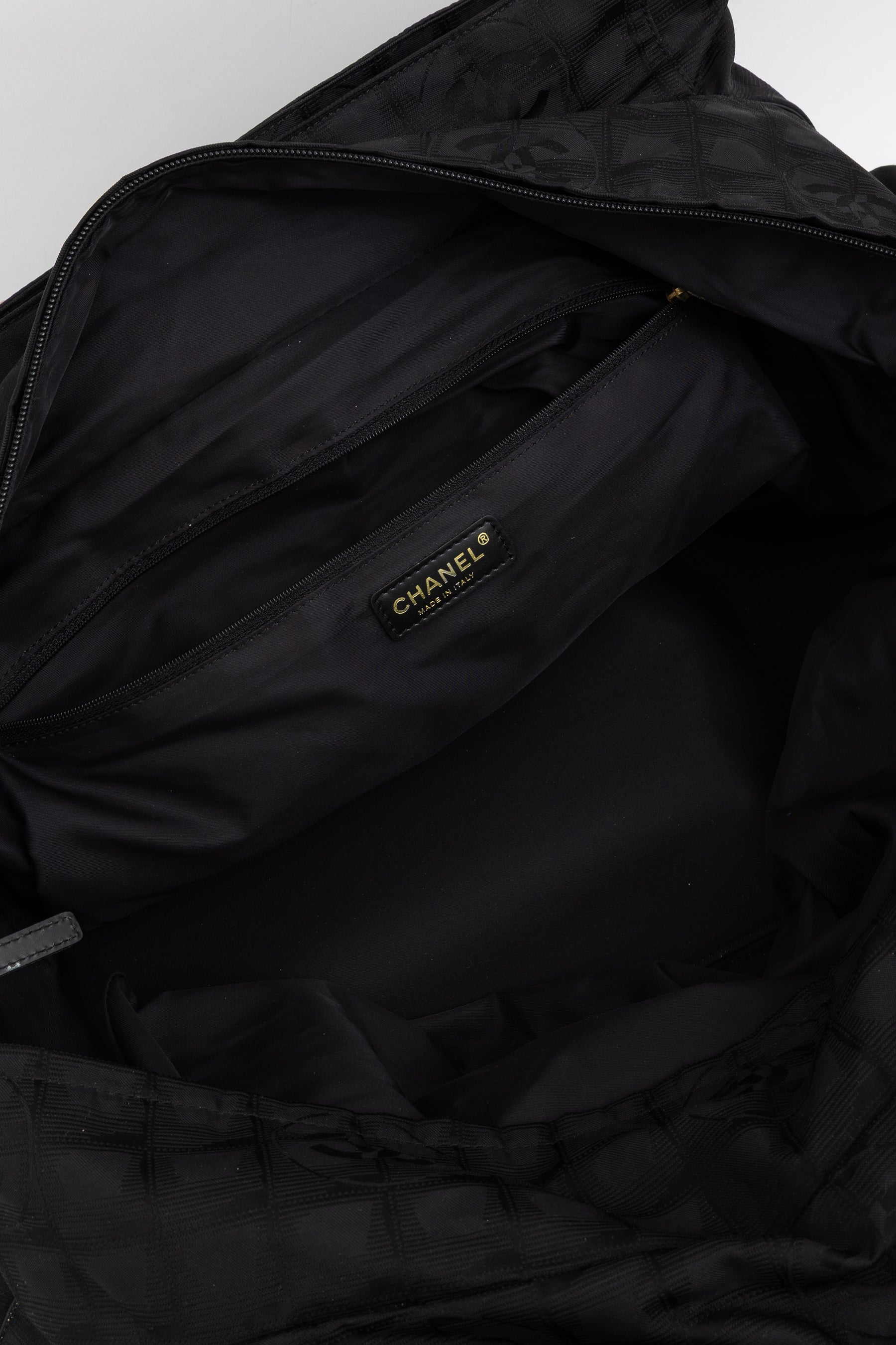 Travel Line Rolling Duffle Bag