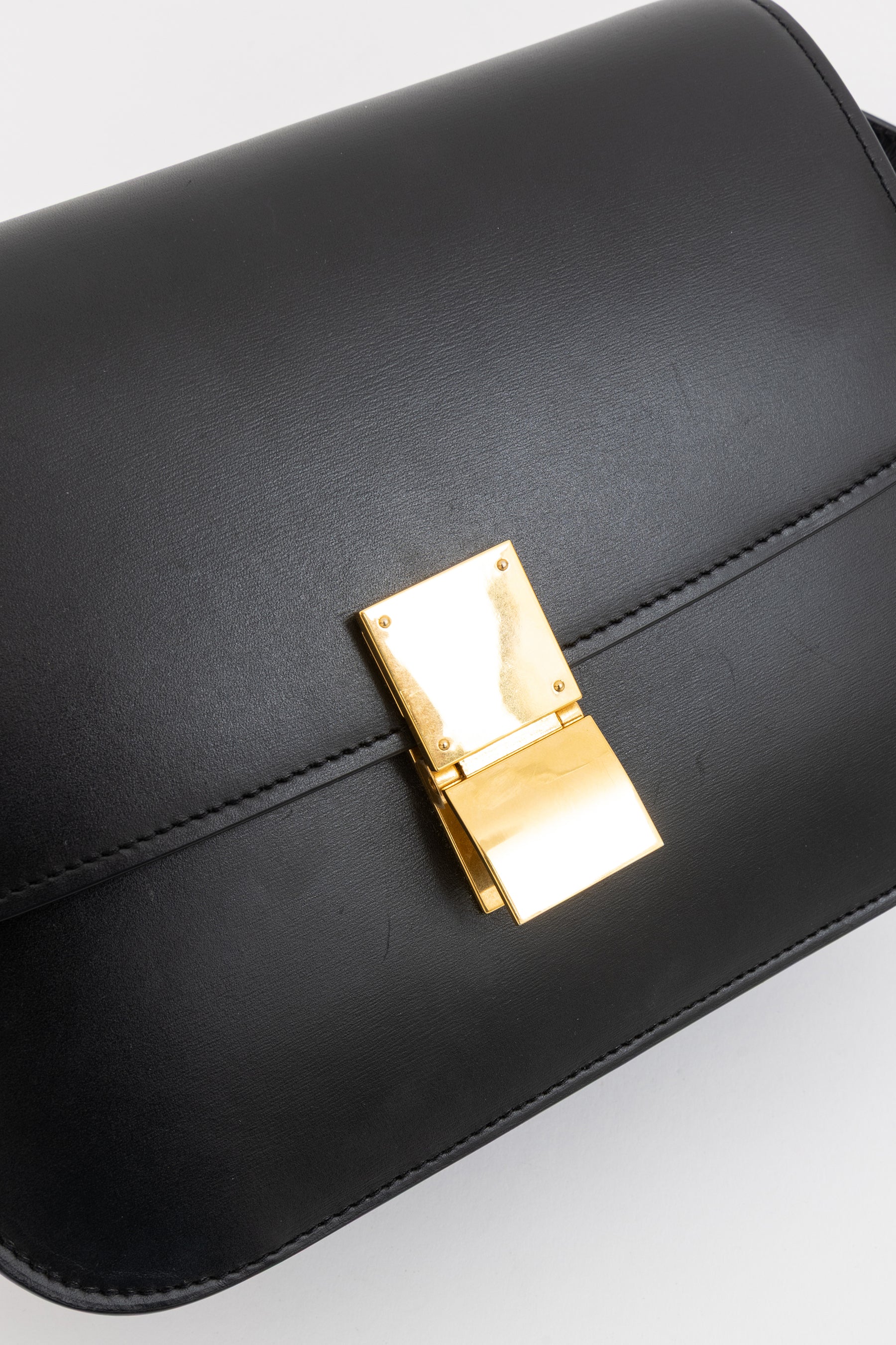 Medium Classic Box Bag