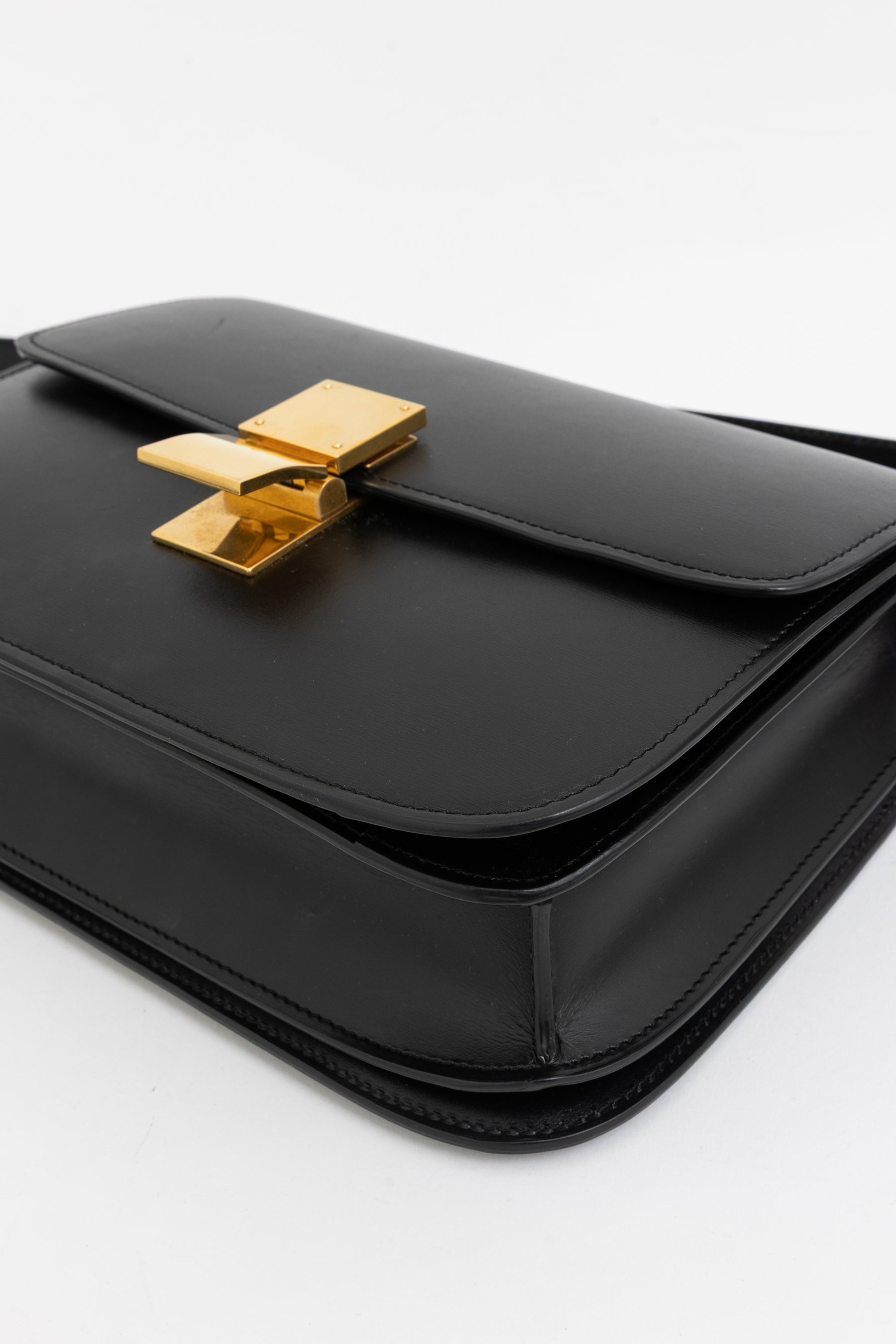 Medium Classic Box Bag