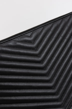 Cassandre Matelassé Tablet Pouch