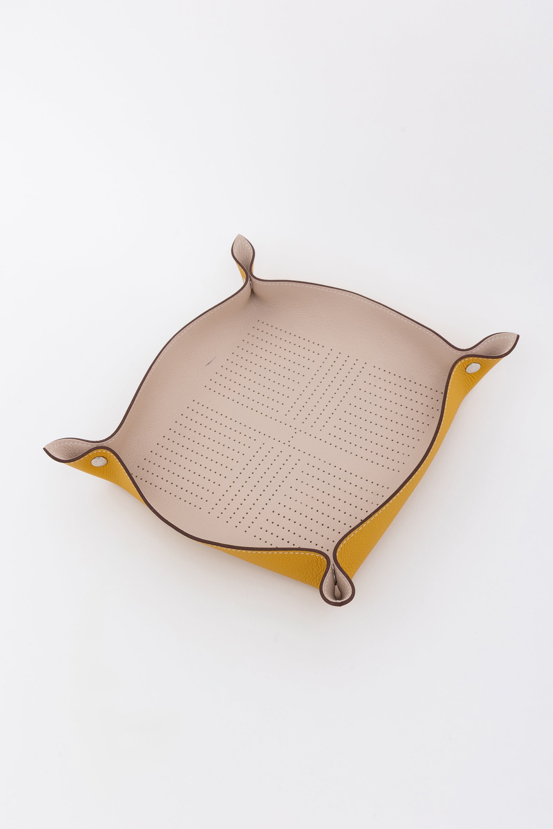 Mises et Relances Desk Change Tray