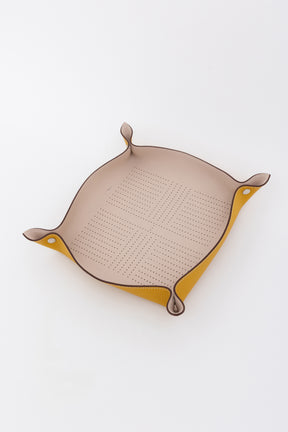 Mises et Relances Desk Change Tray