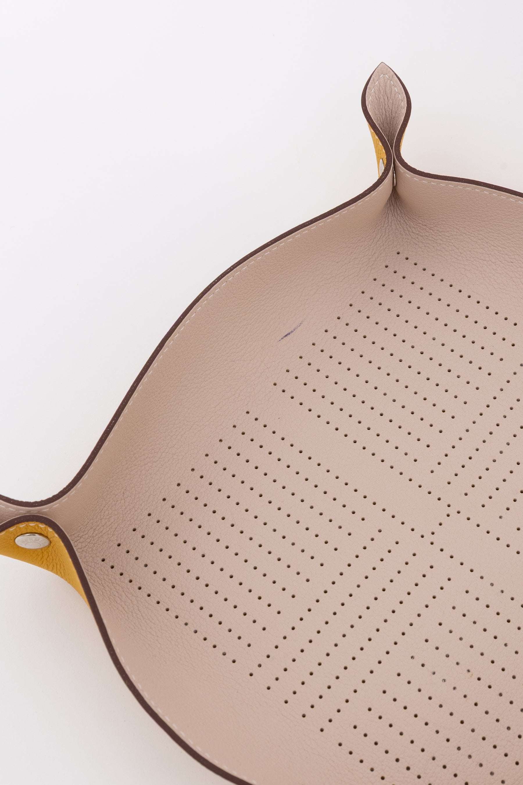 Mises et Relances Desk Change Tray