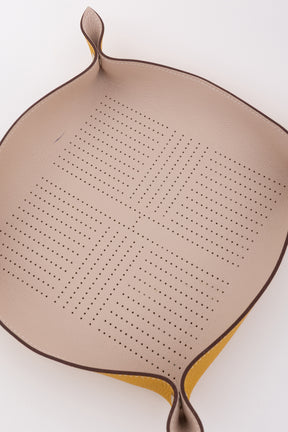 Mises et Relances Desk Change Tray