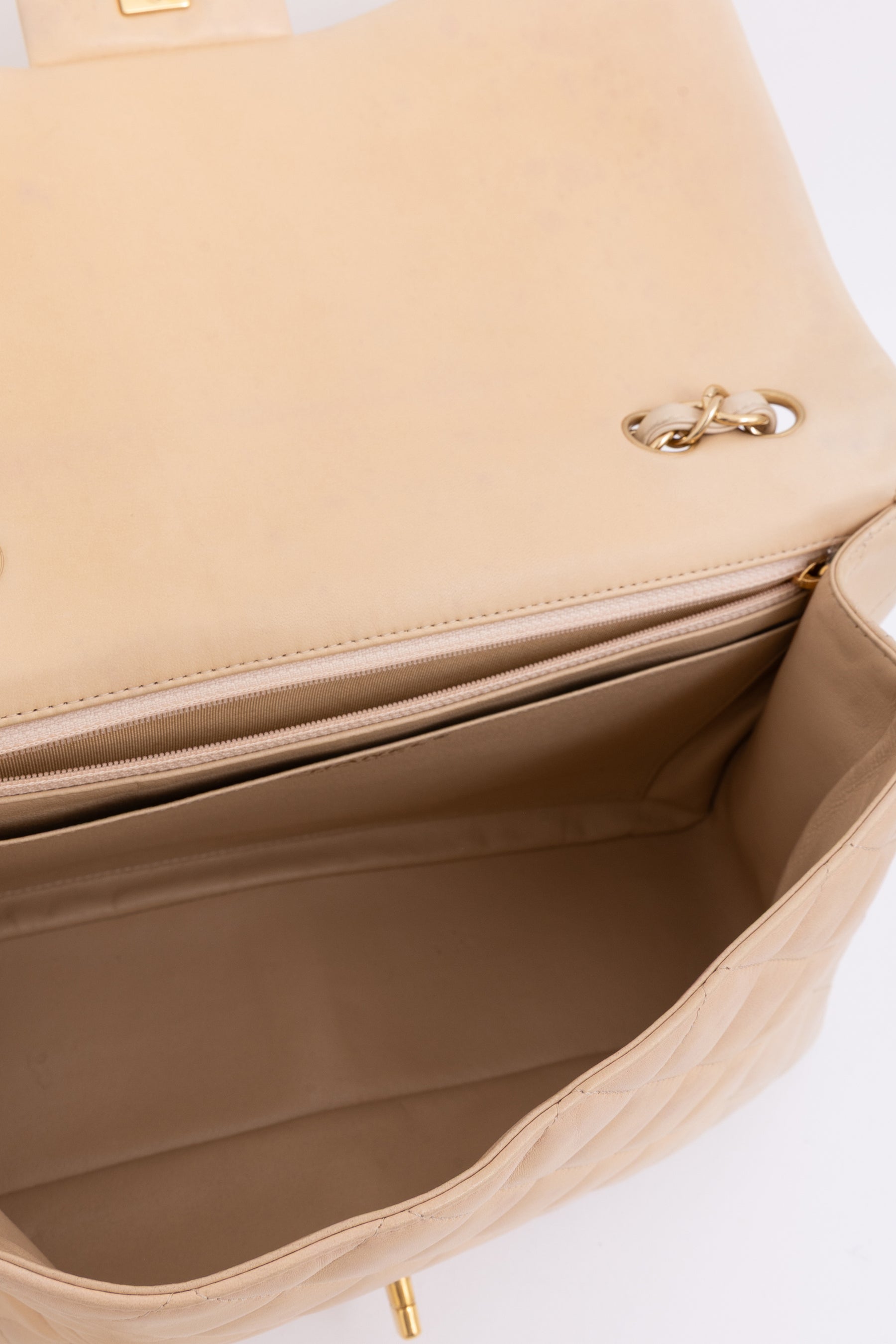 Jumbo Classic Flap Bag