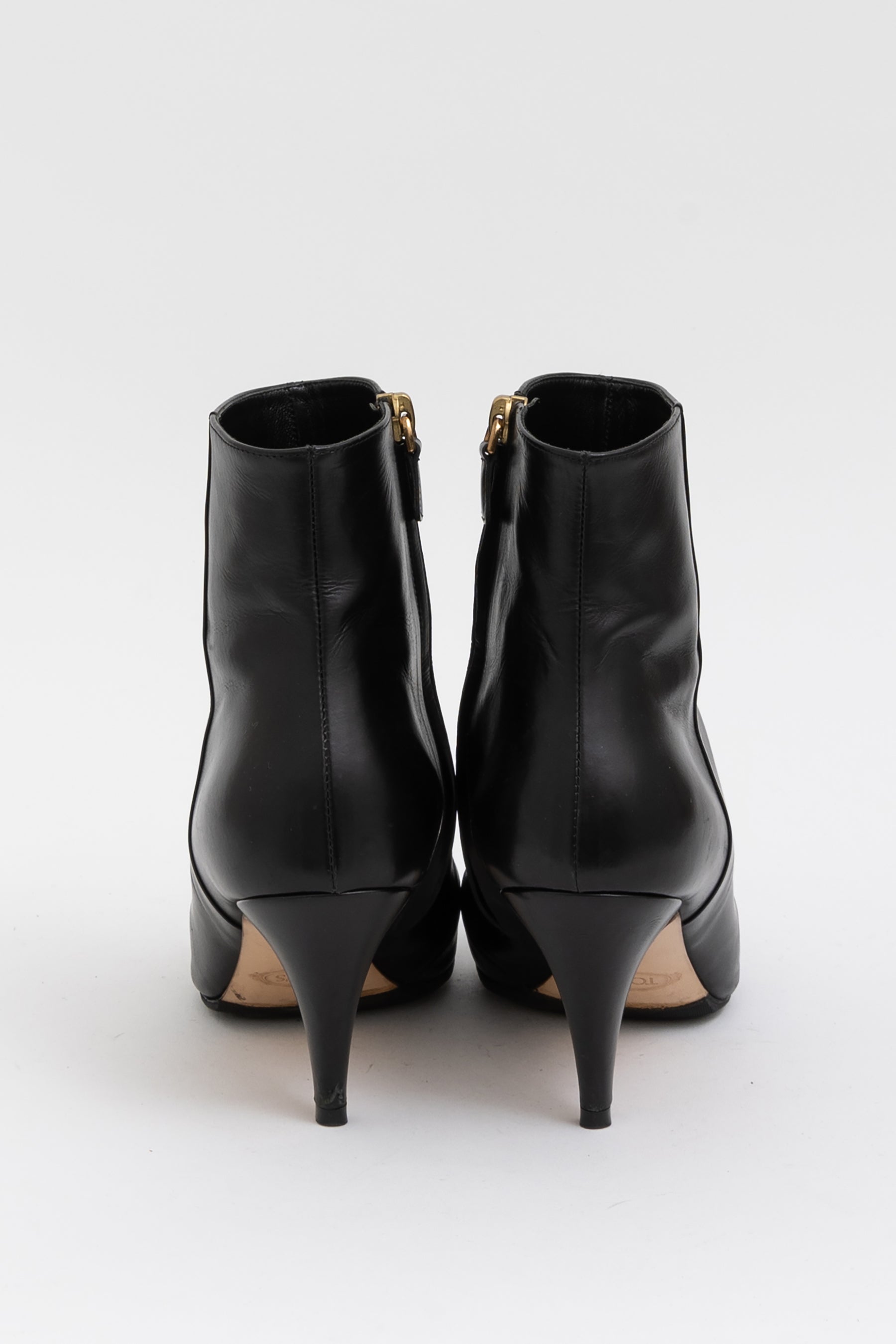 Pointed Toe Ankle Boots