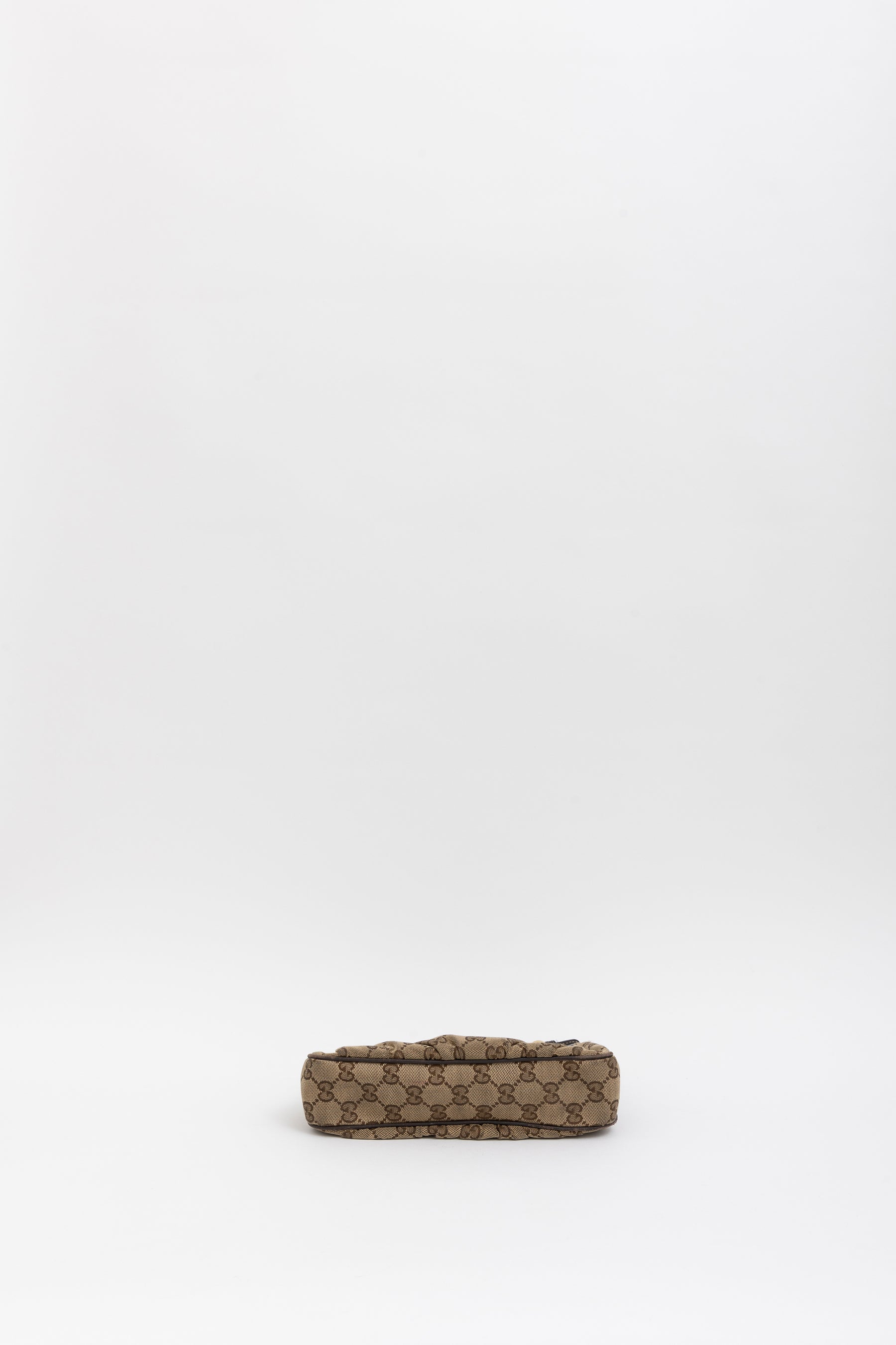 Interlocking G Heart Pochette