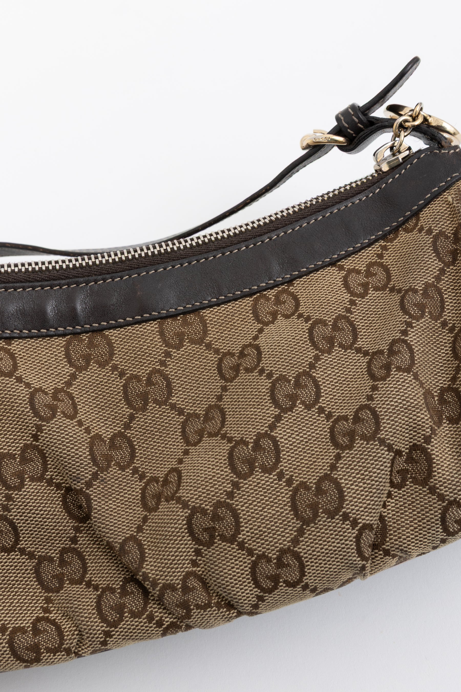 Interlocking G Heart Pochette
