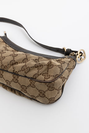 Interlocking G Heart Pochette