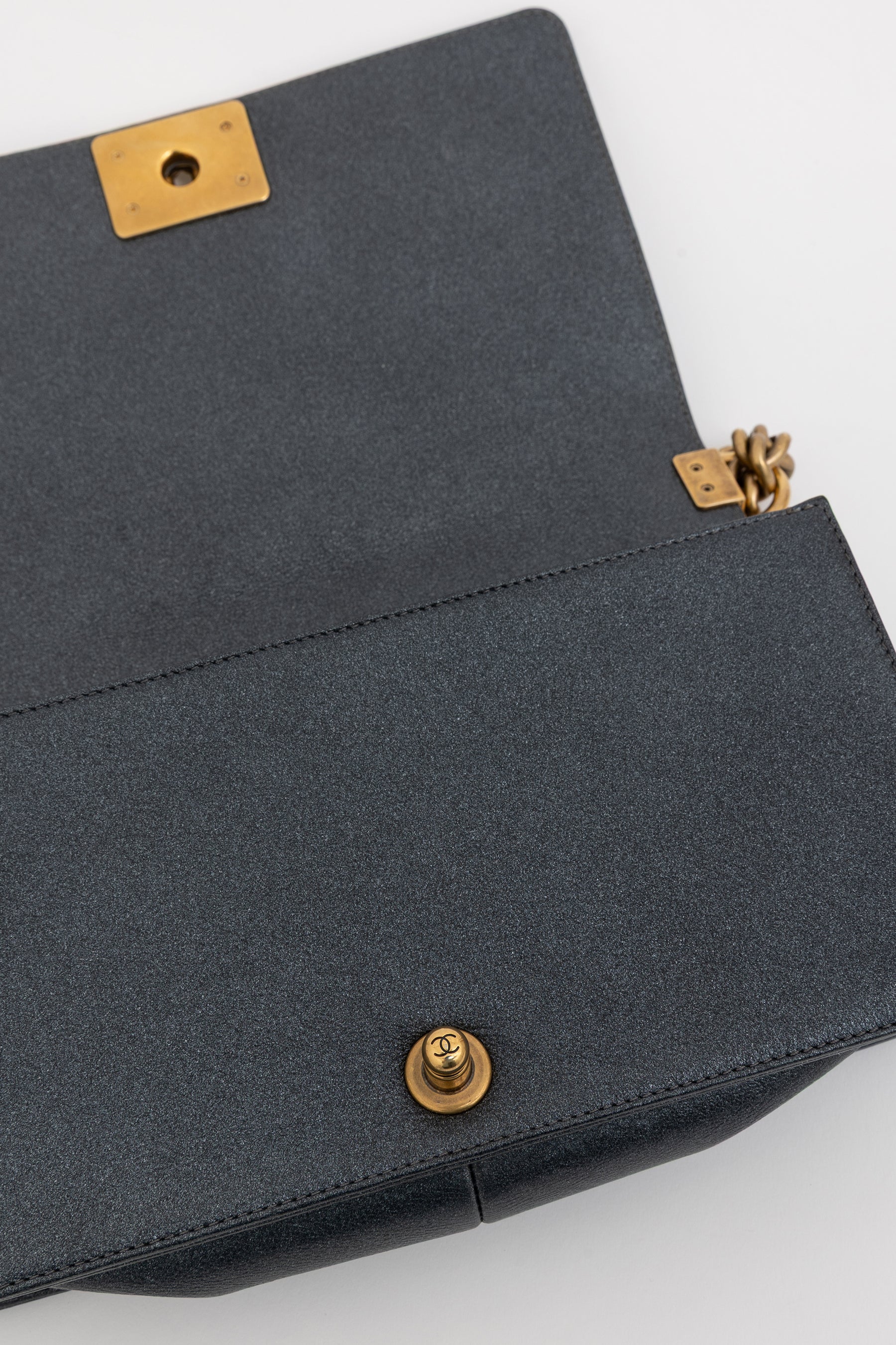 Old Medium Boy Bag