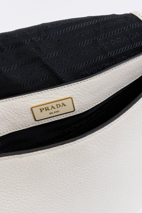 Vitello Daino Shoulder Bag