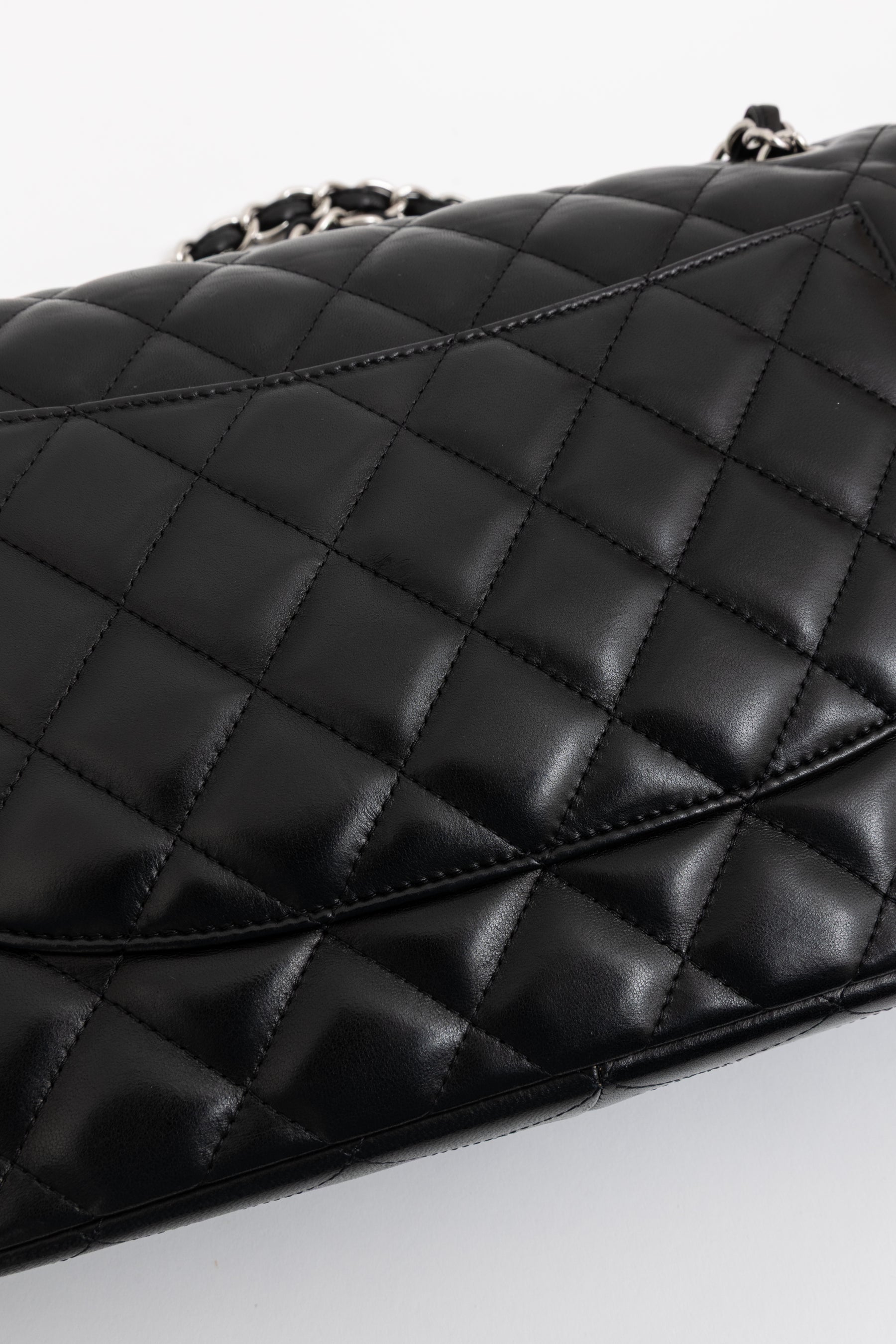Jumbo Classic Double Flap Bag