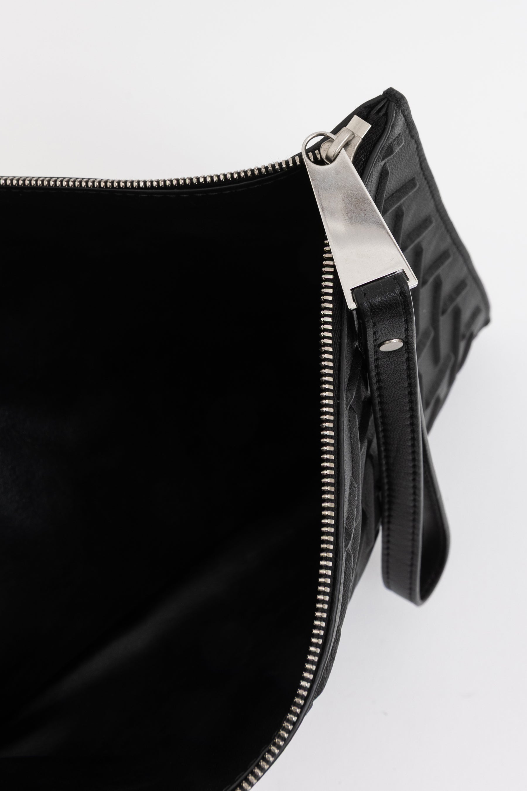 Nappa19 Graphic Pouch