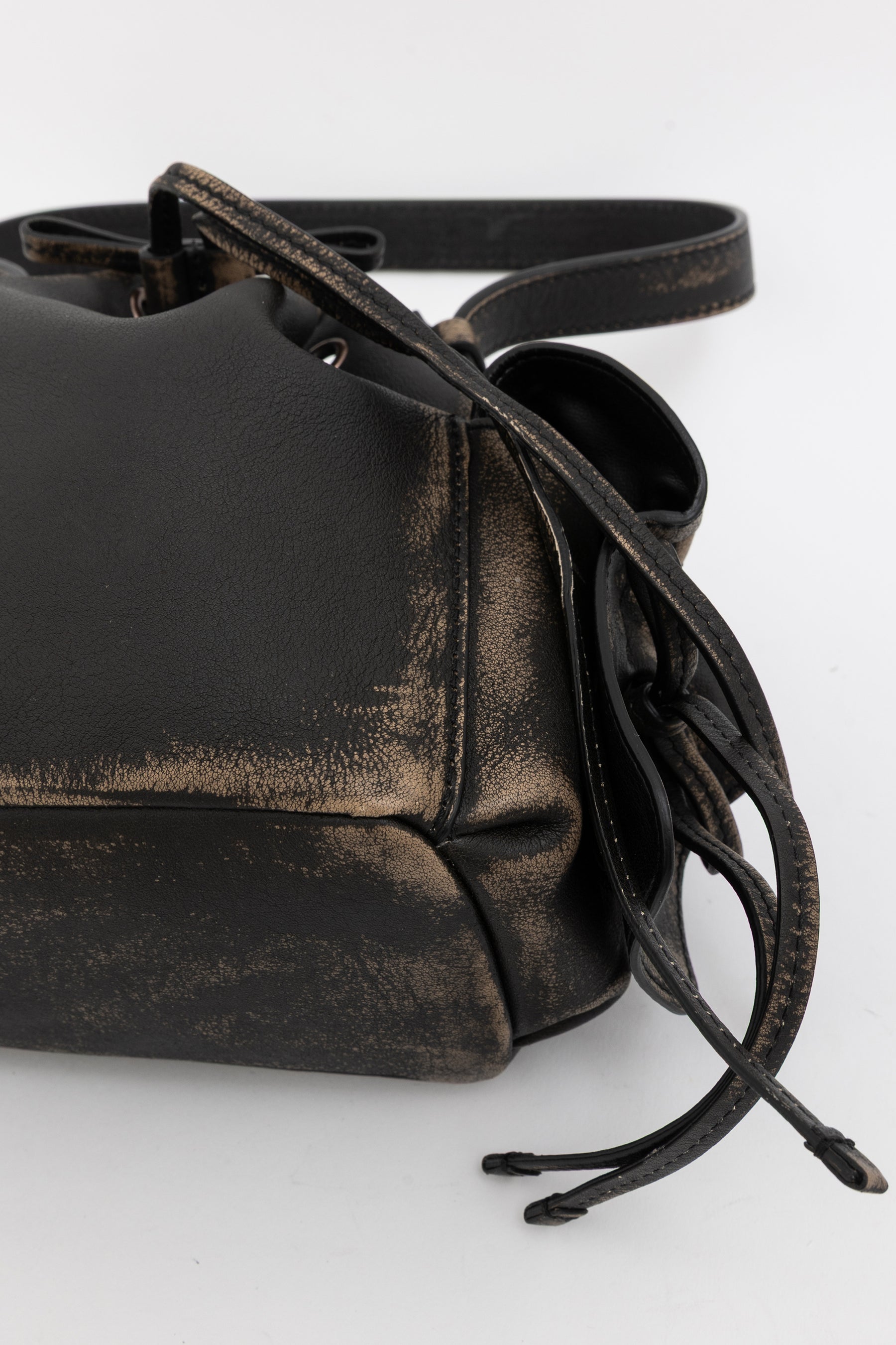 Multipocket Mini Bucket Bag