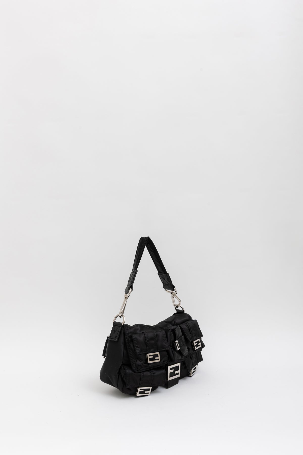 Multipocket Baguette Bag