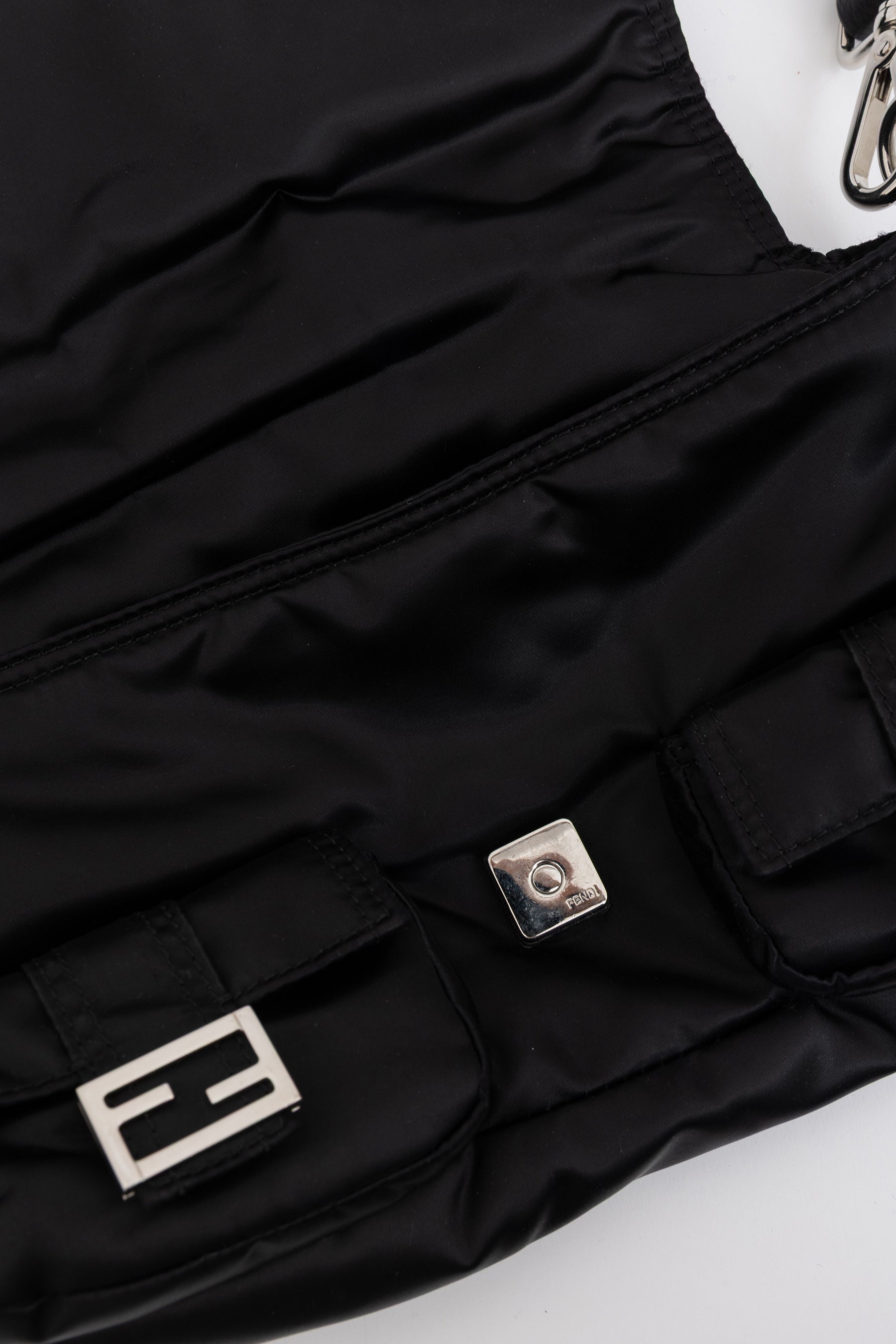 Multipocket Baguette Bag