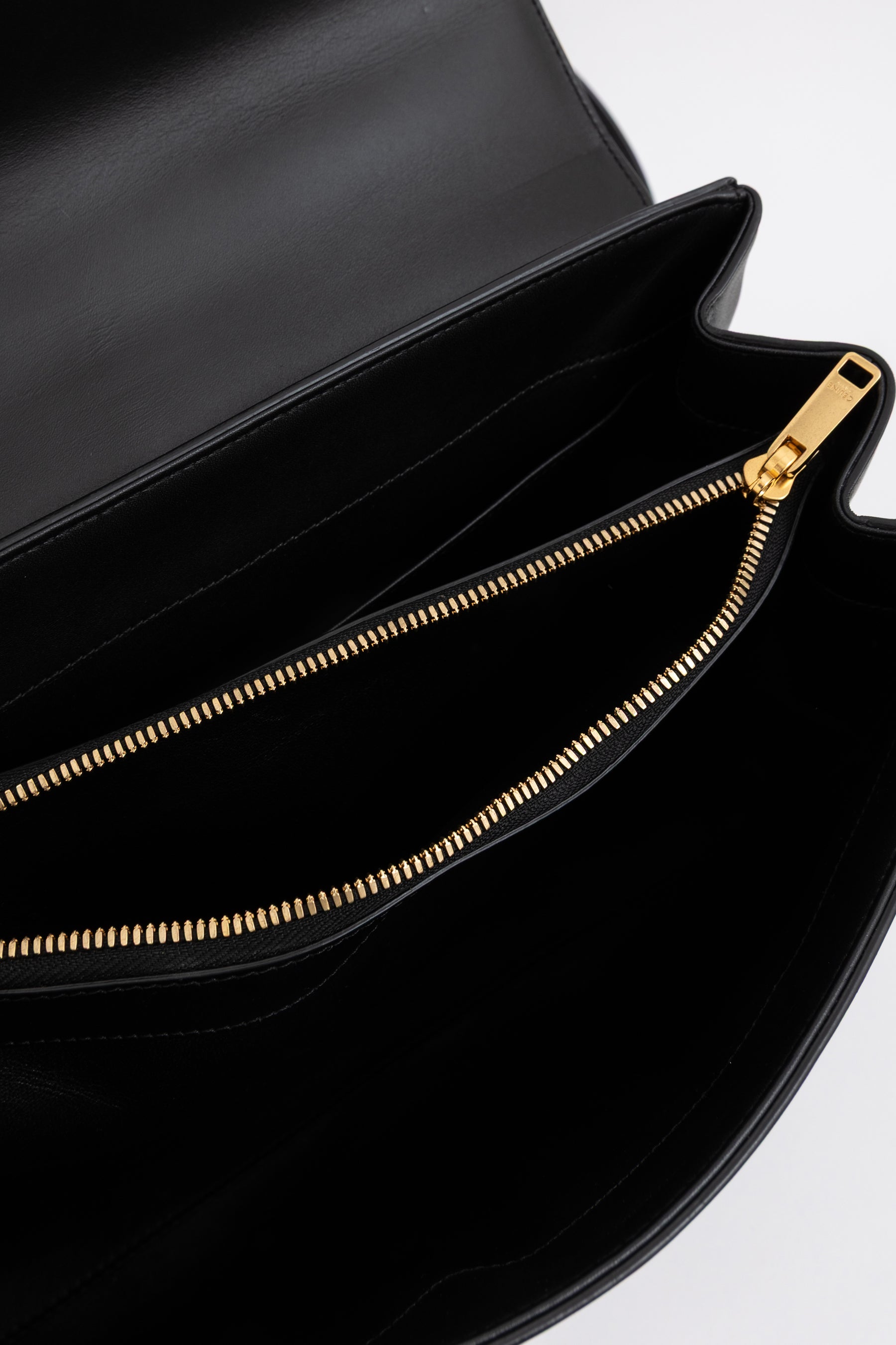 Medium Classique 16 Bag