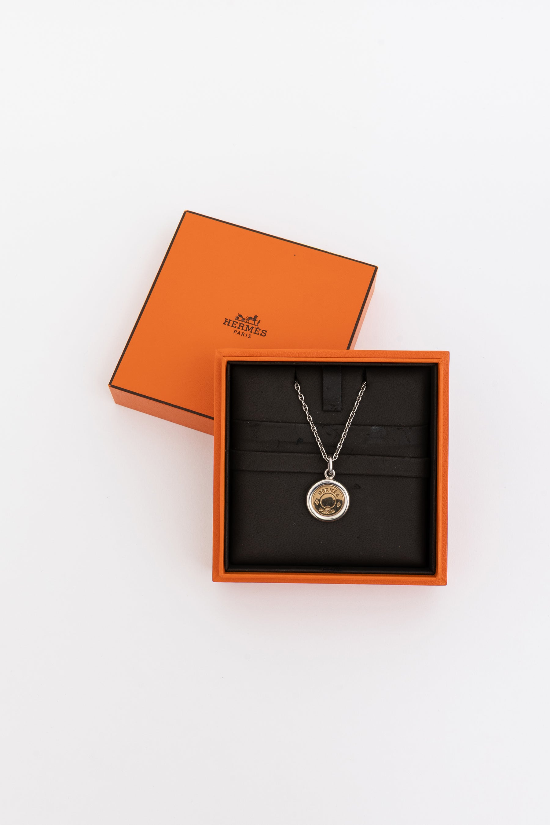 EGA Sellier Pendant