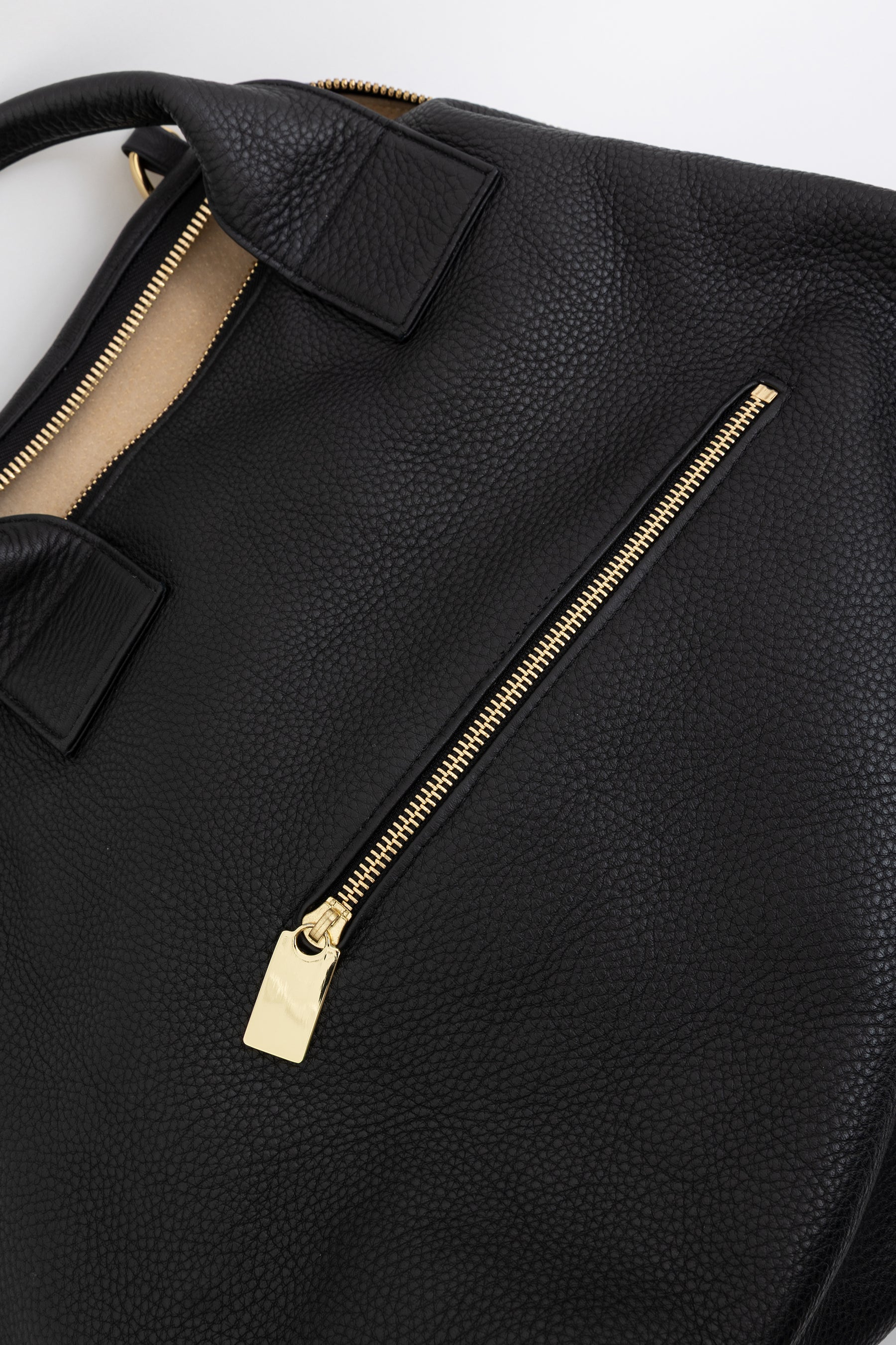 Carry All Handler Day Bag