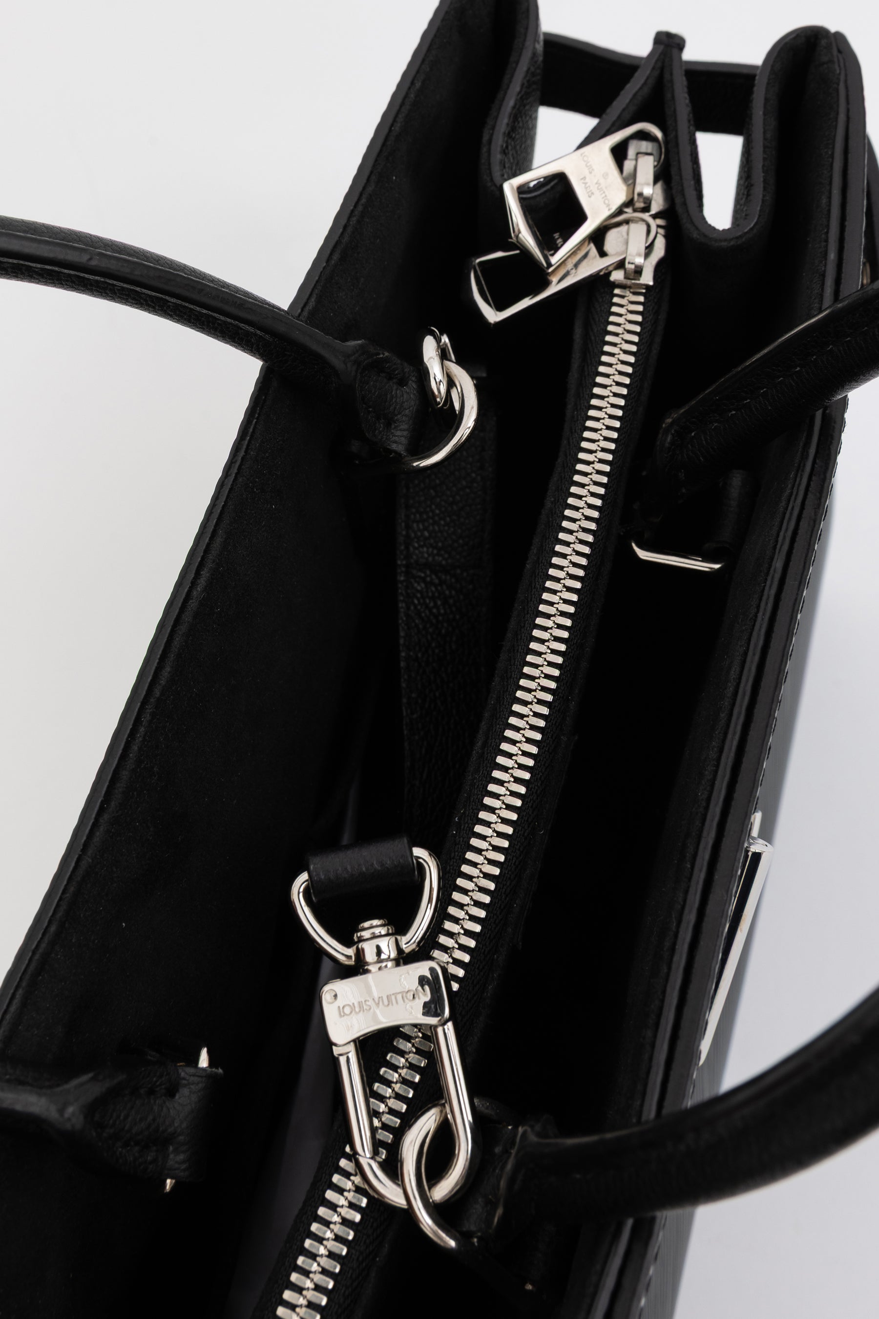 Twist Tote