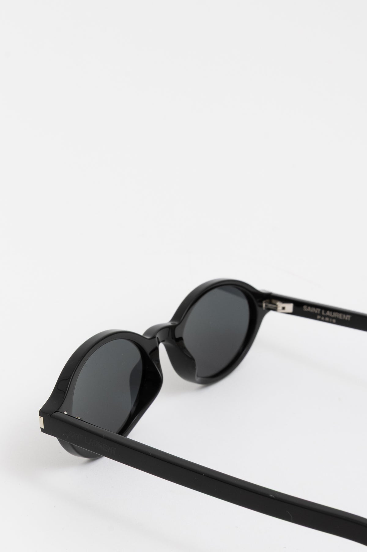 Jeanne Oval Sunglasses