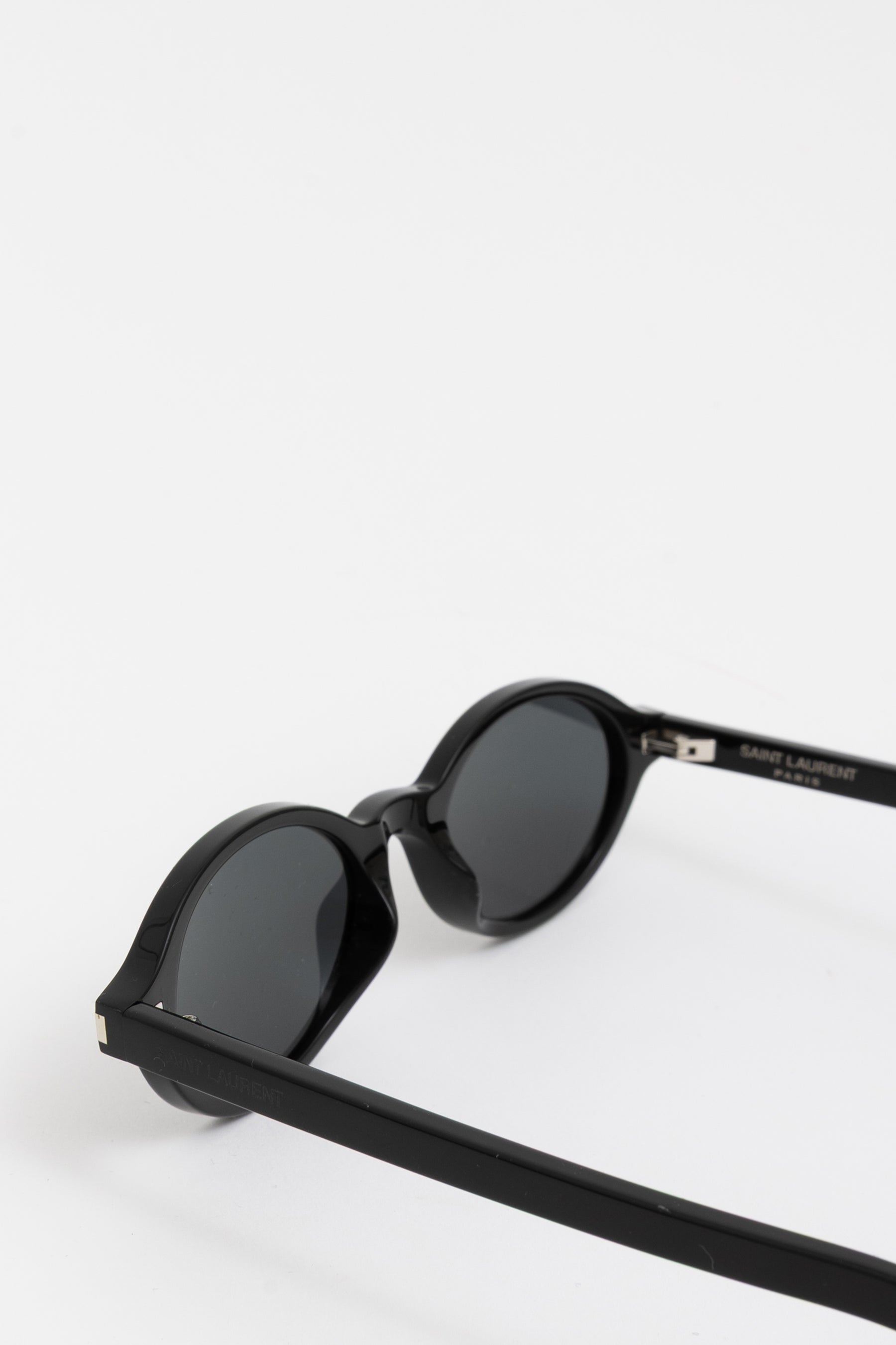 Jeanne Oval Sunglasses