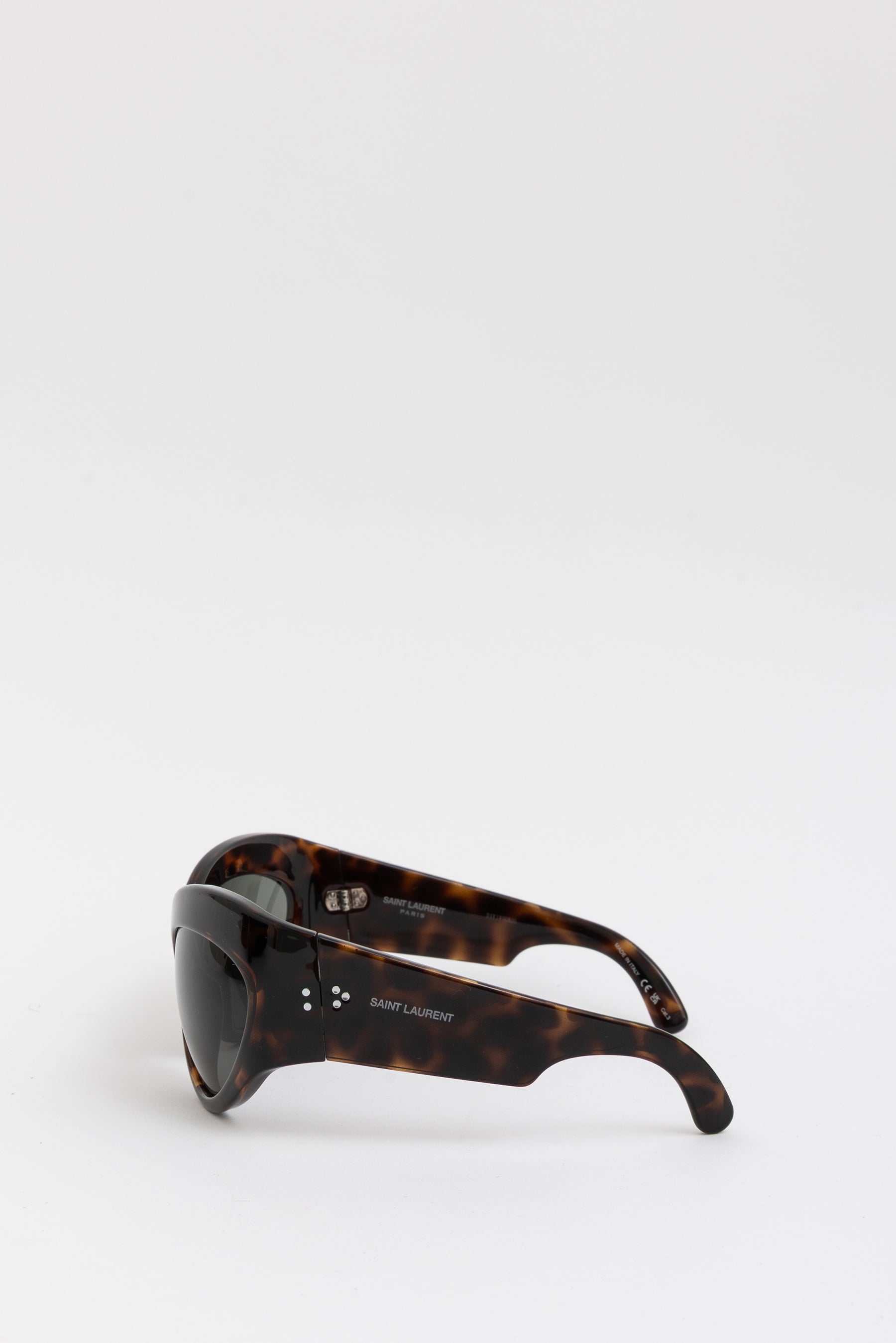 Exaggerated Cat Eye Sunglasses