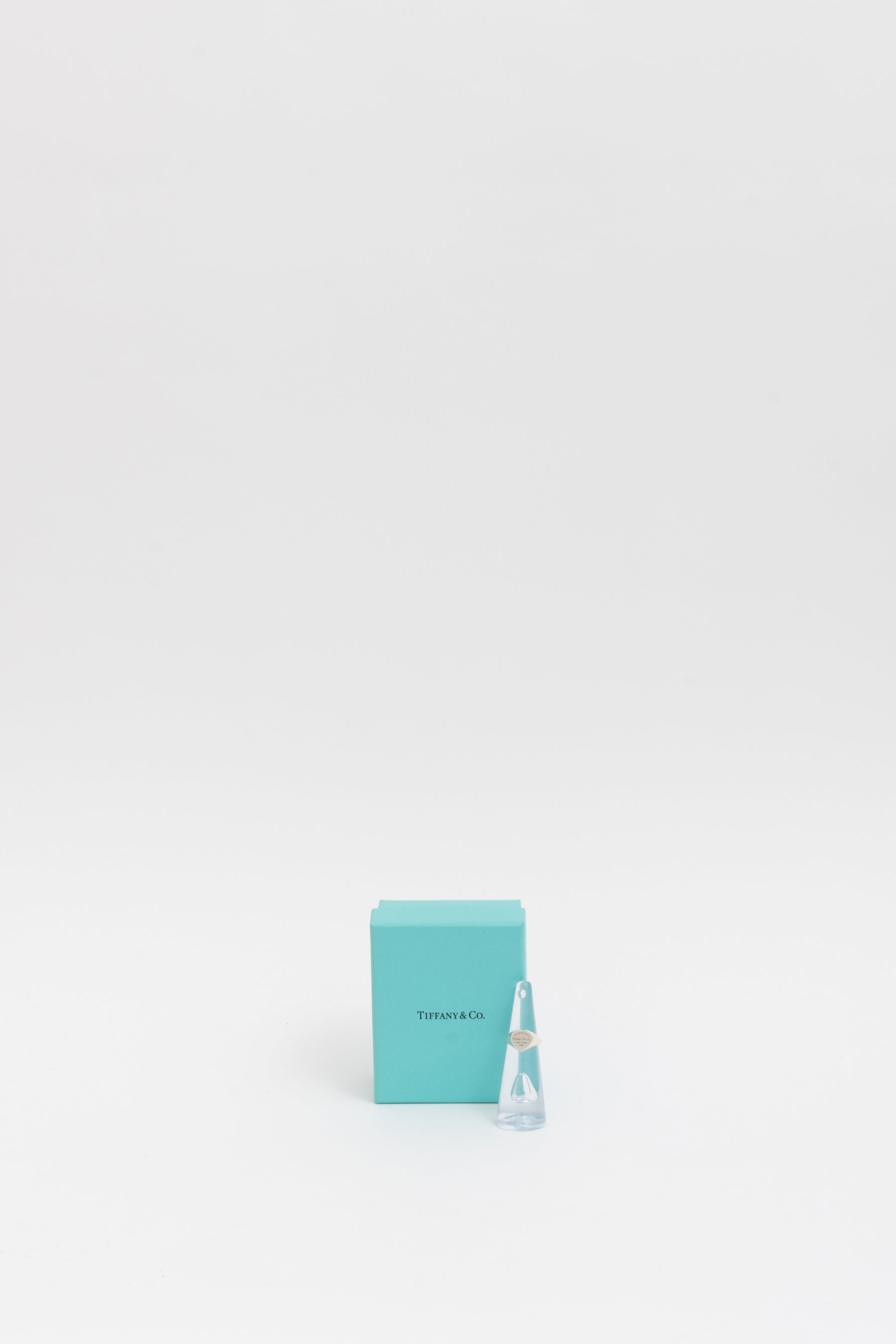 Return to Tiffany Heart Signet Ring