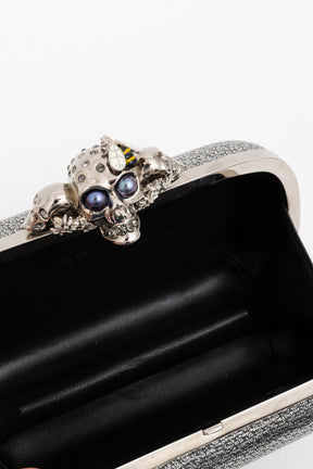 Skull Clutch