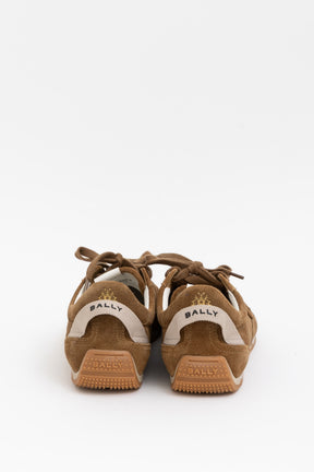 Quest Sneakers