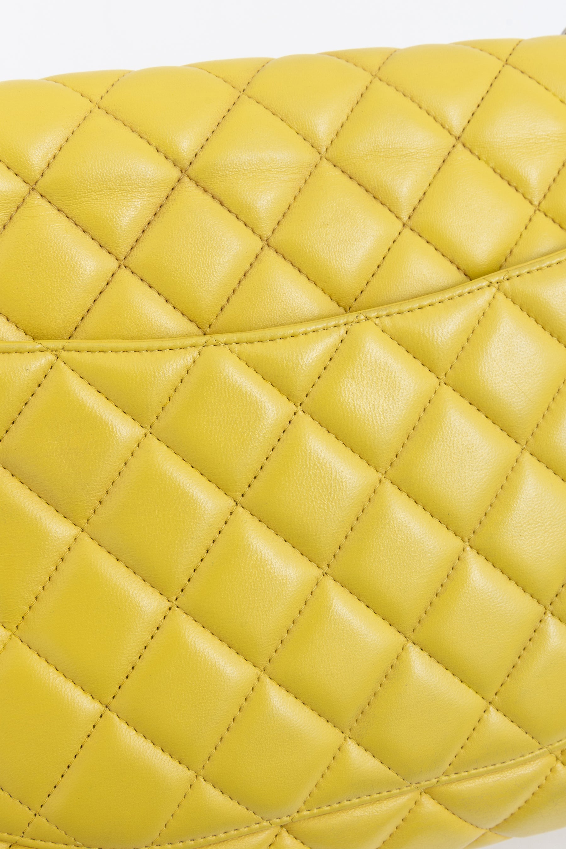 Maxi Classic Flap Bag