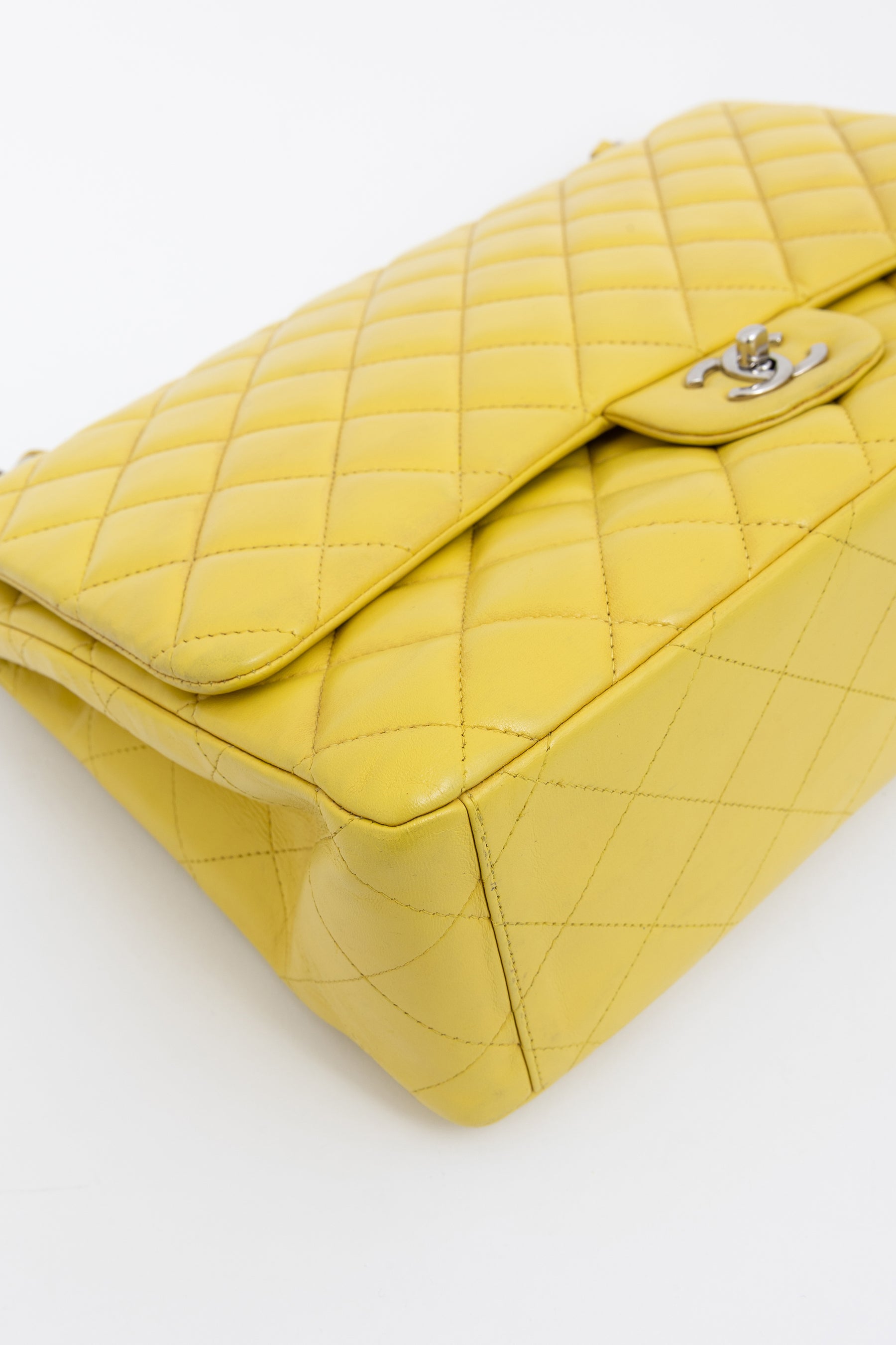 Maxi Classic Flap Bag