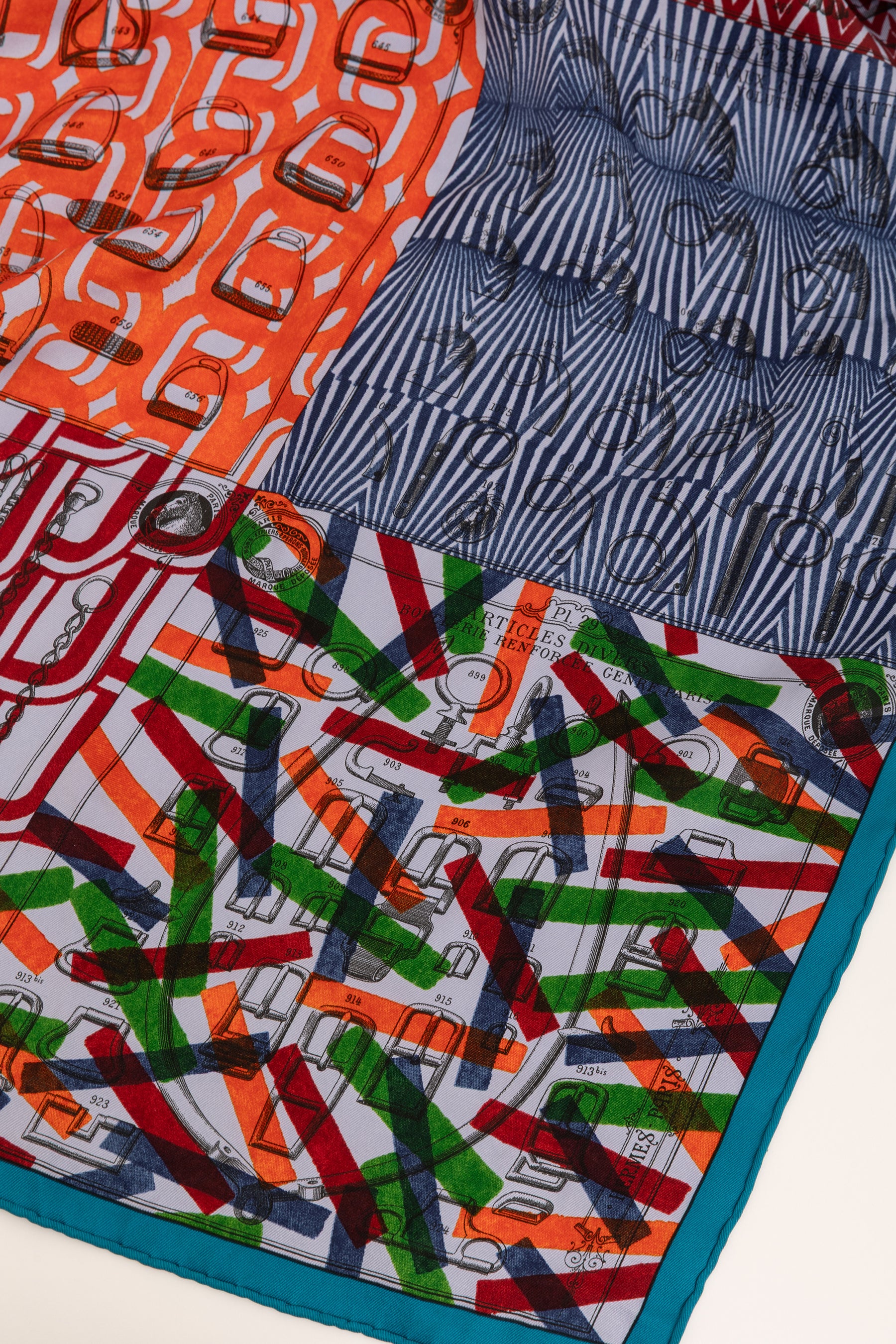 Manufacture de Boucleries Scarf
