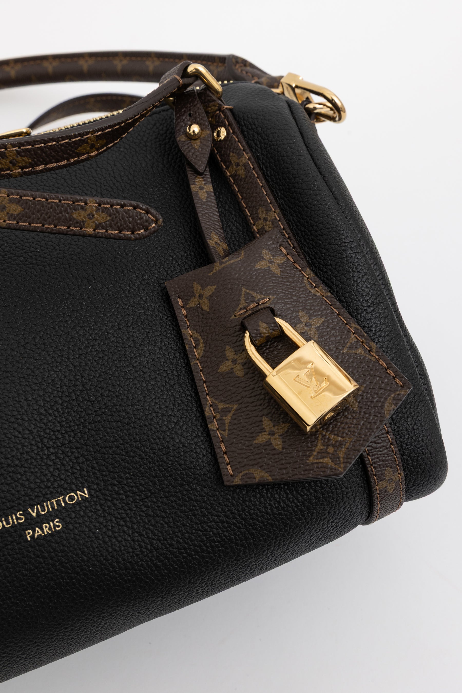 Express PM Shoulder Bag