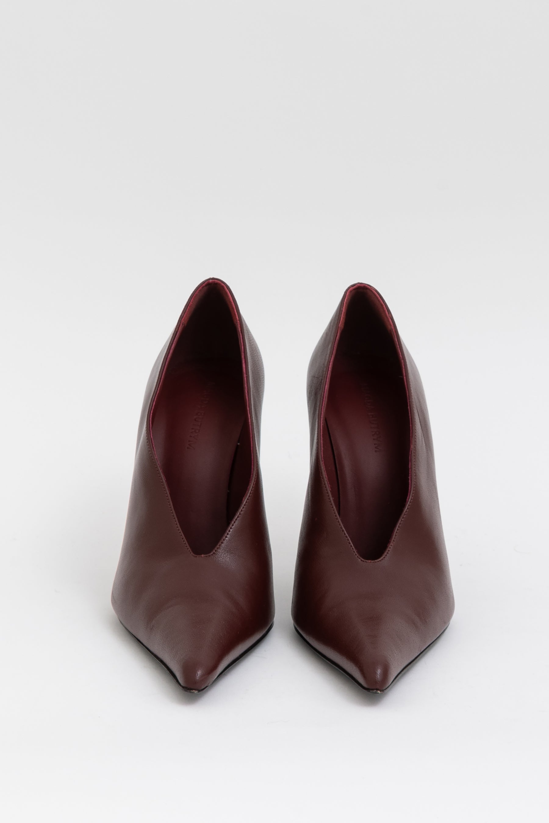 Elongated Pumps