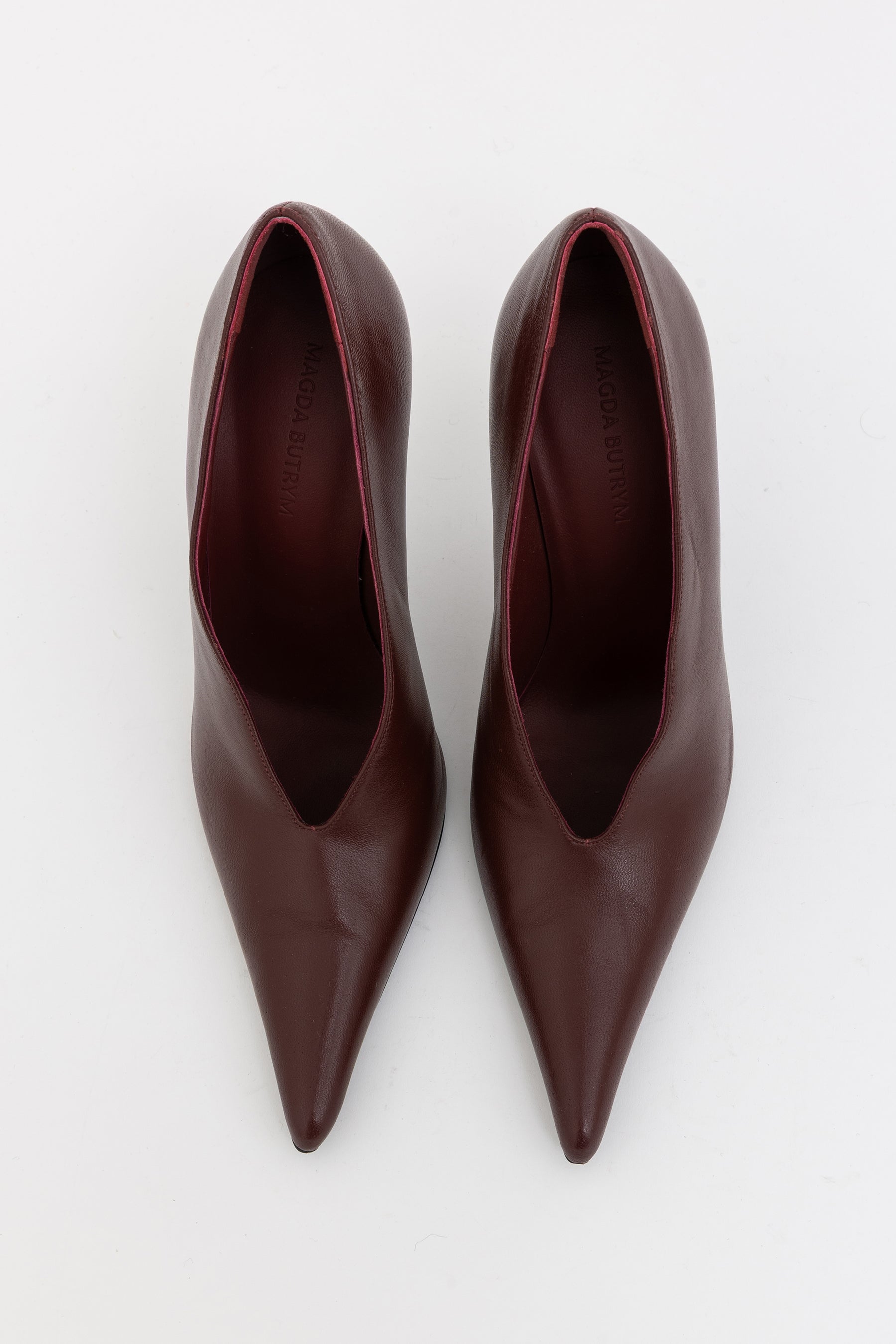 Elongated Pumps