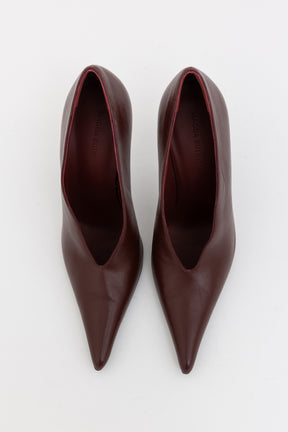 Elongated Pumps