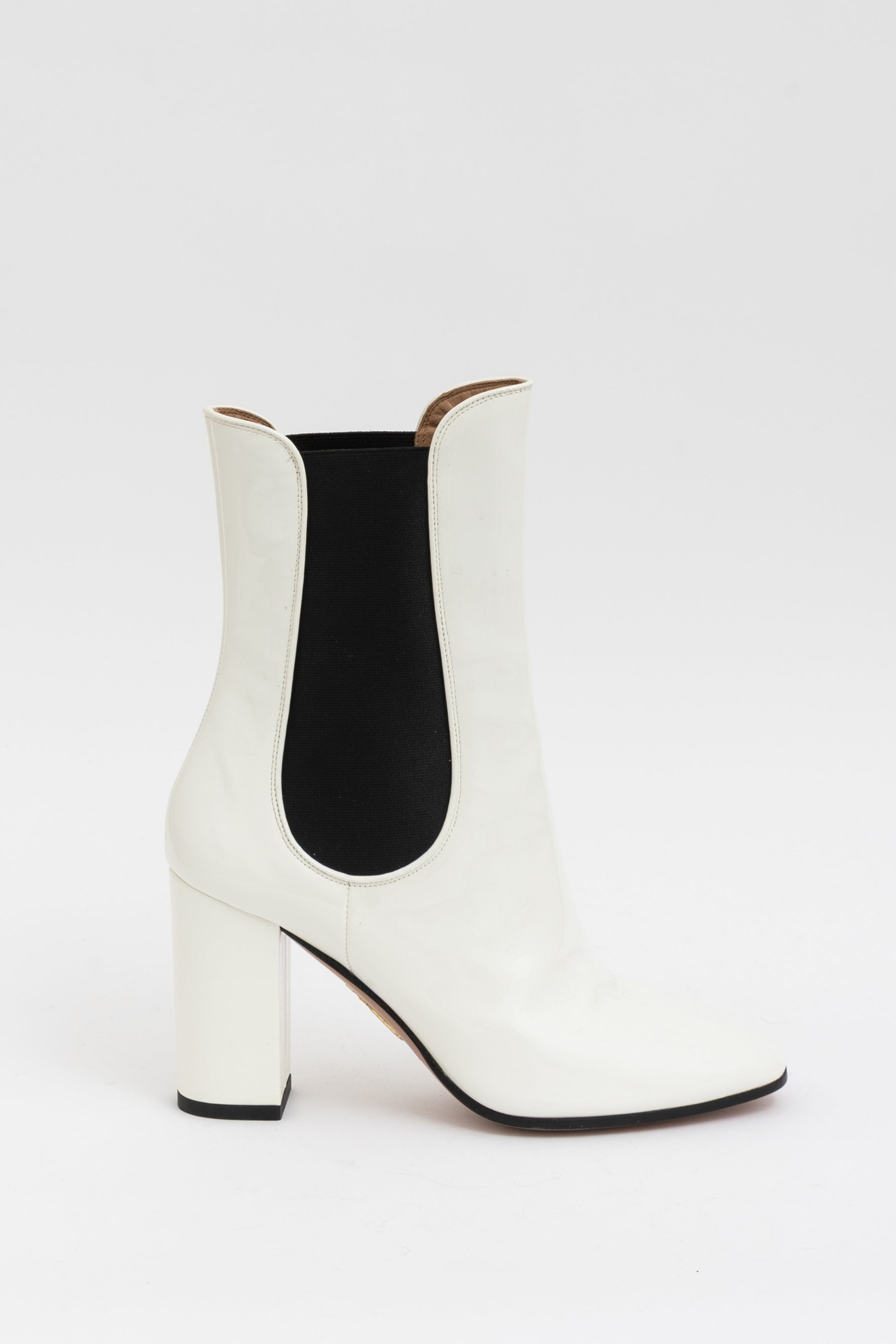 High Heeled Chelsea Boots