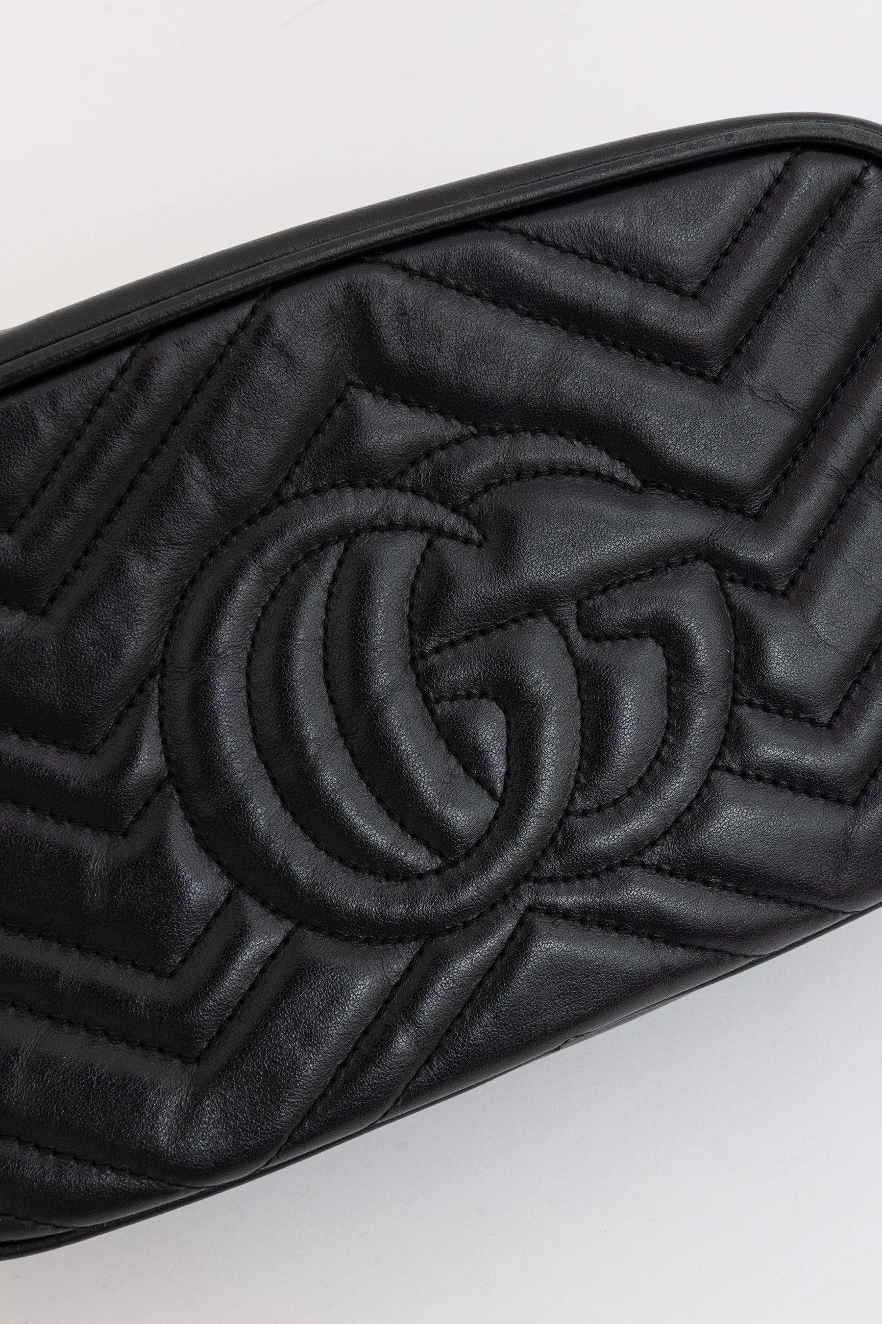 GG Marmont Small Camera Bag