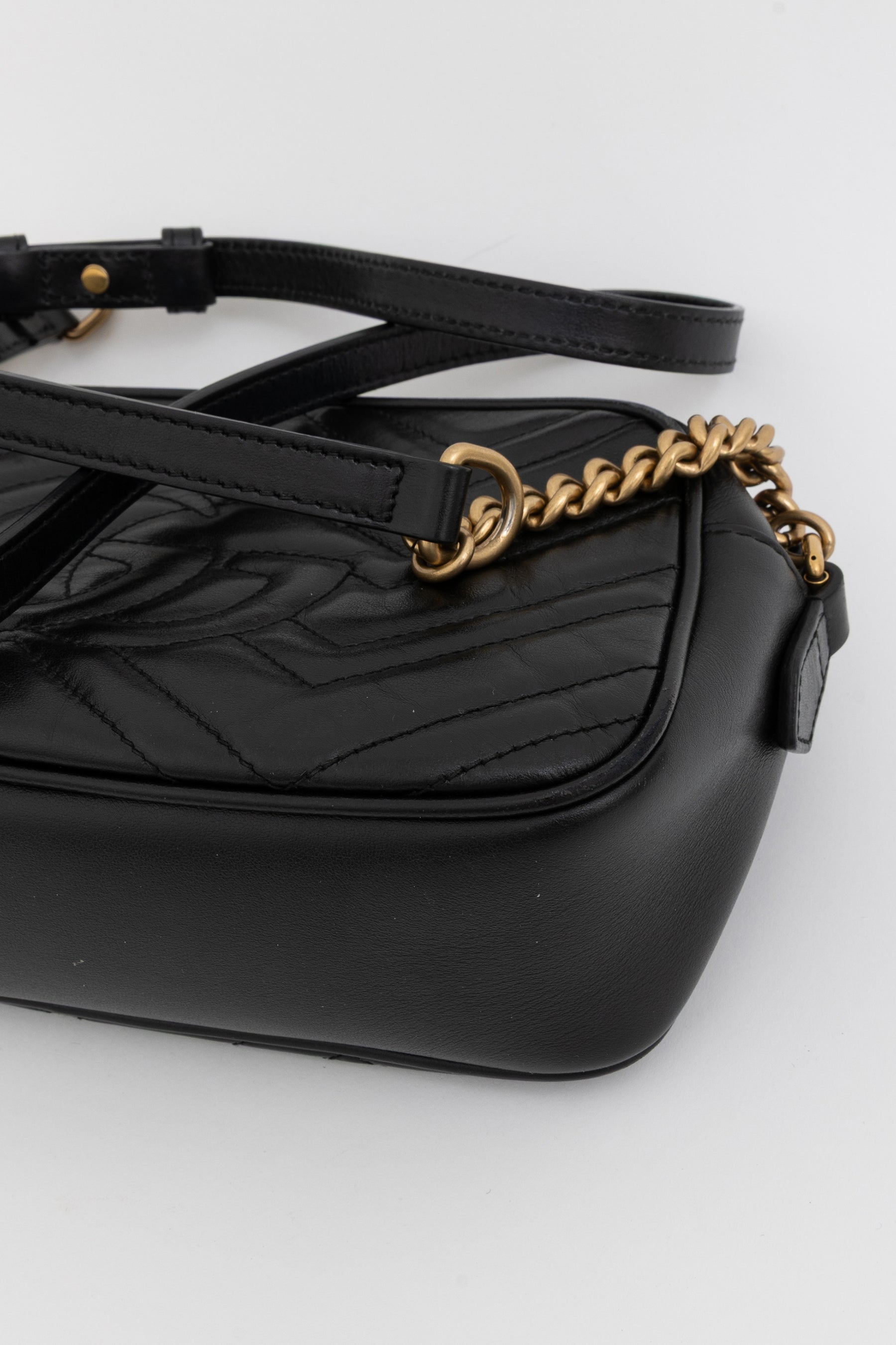 GG Marmont Small Camera Bag