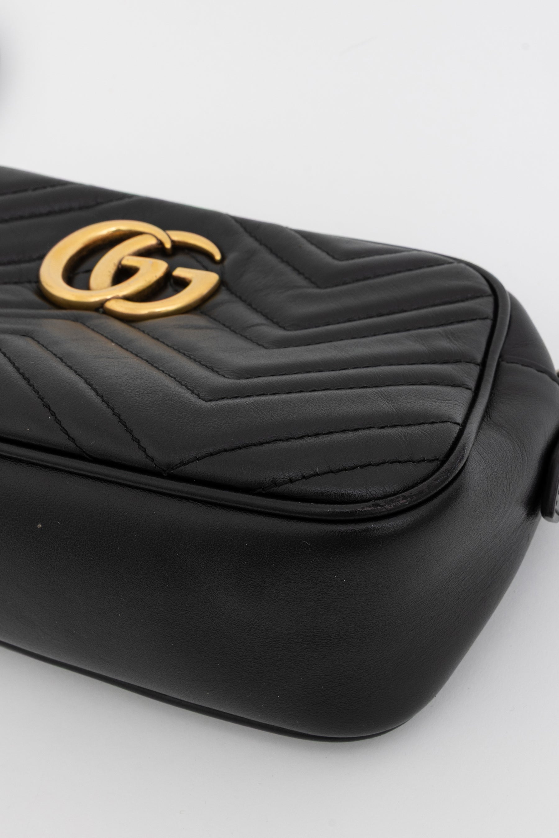 GG Marmont Small Camera Bag