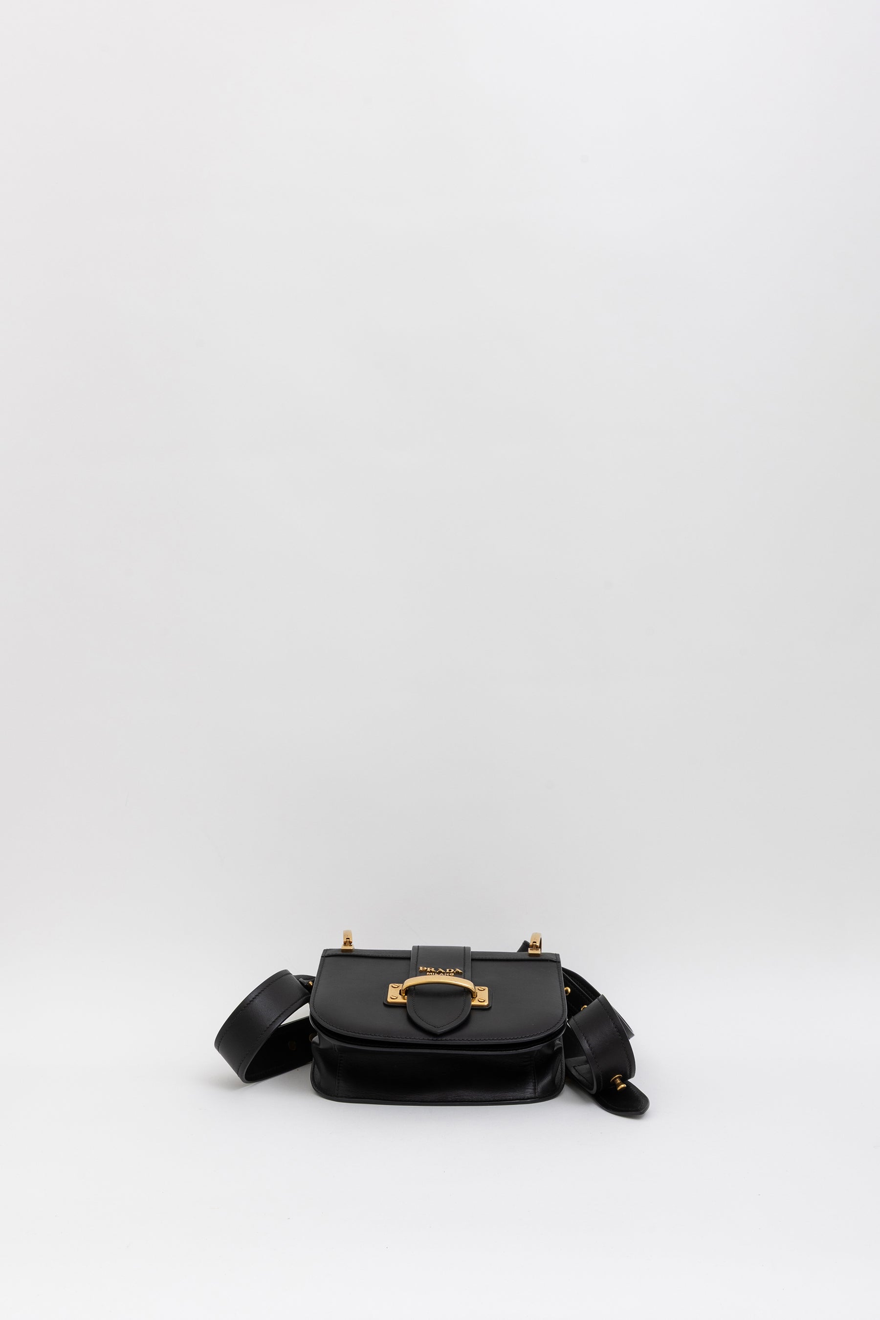 Cahier Curved Crossbody Bag