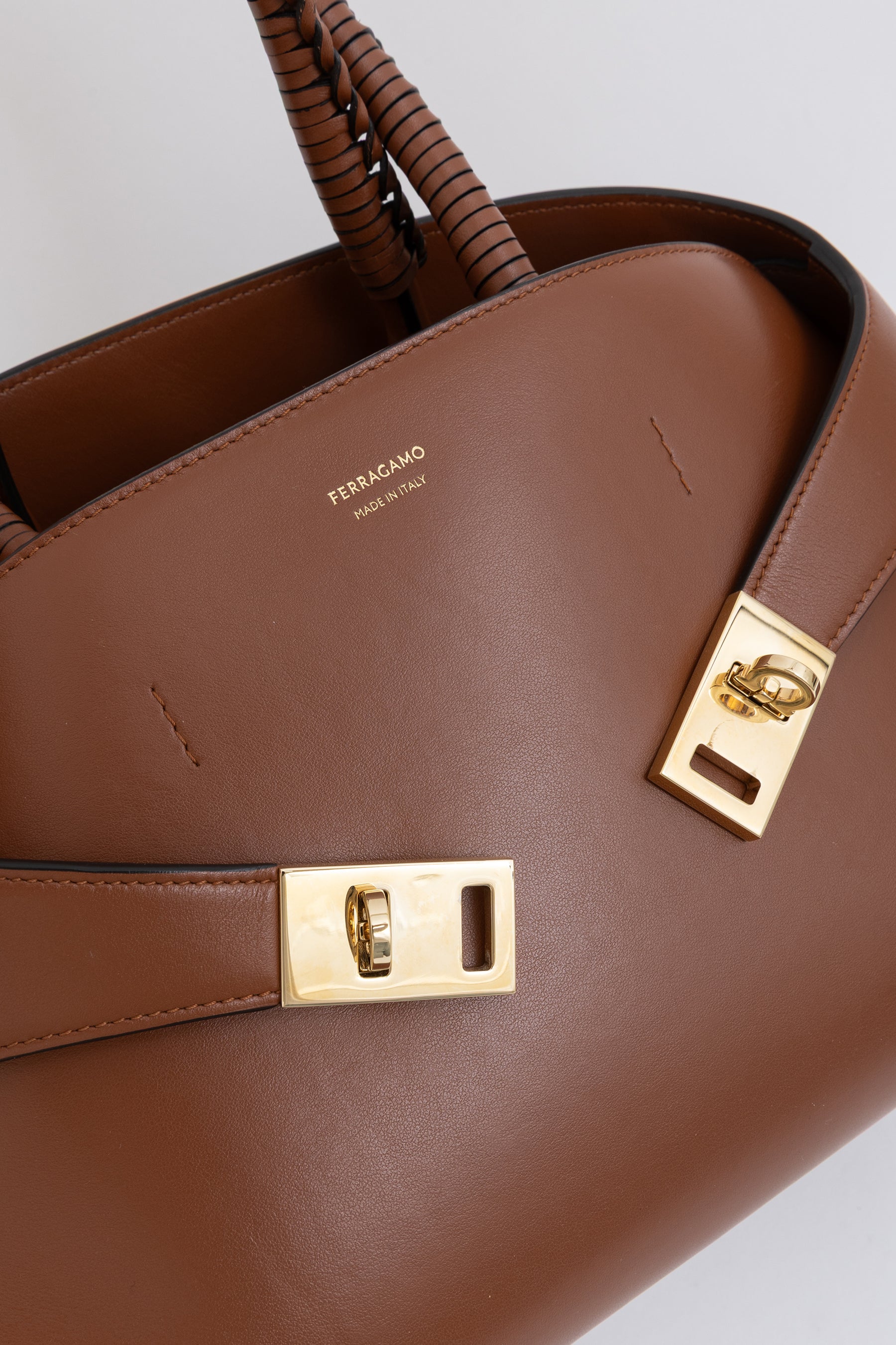 Hug Handbag with Braided Handle