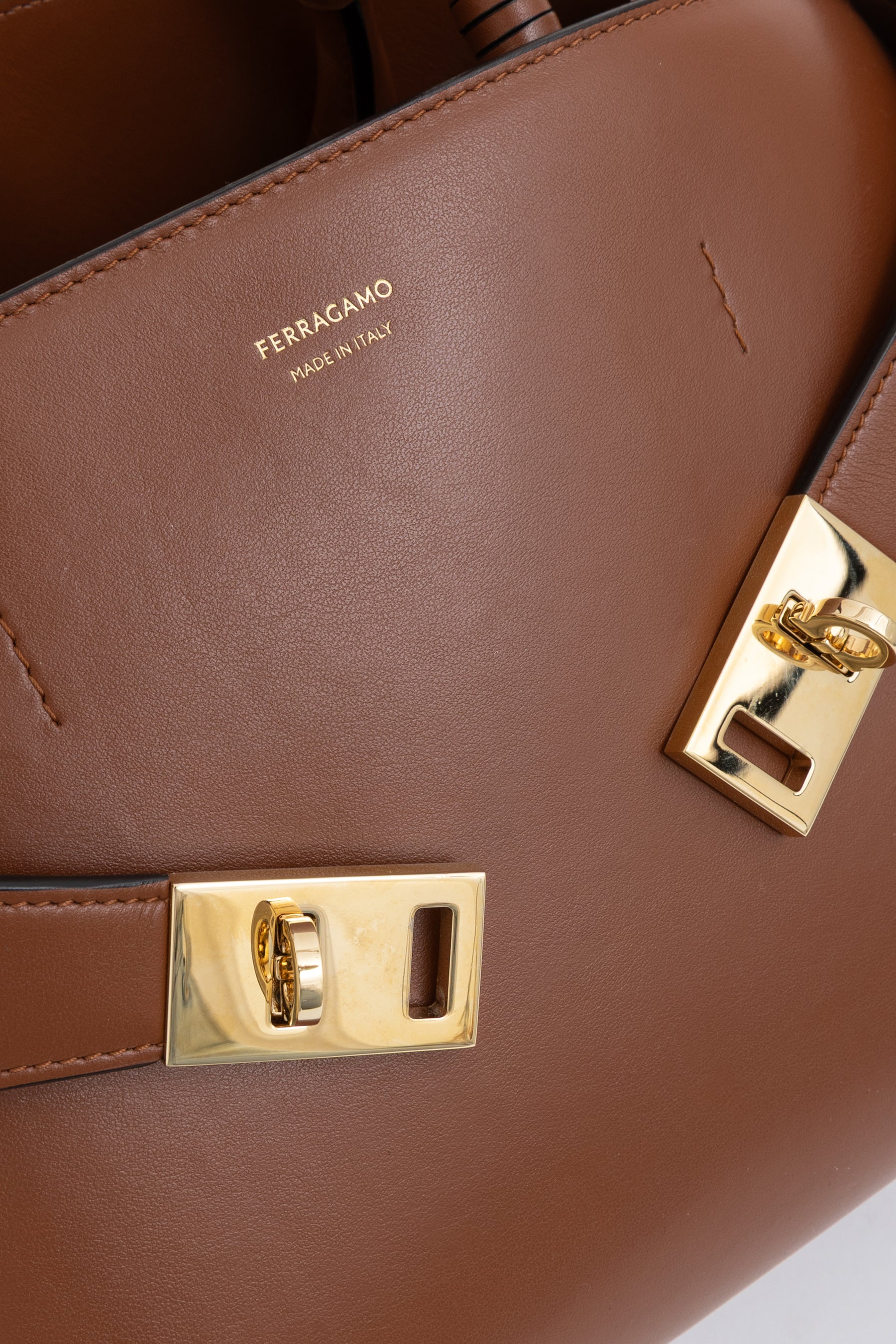 Hug Handbag with Braided Handle