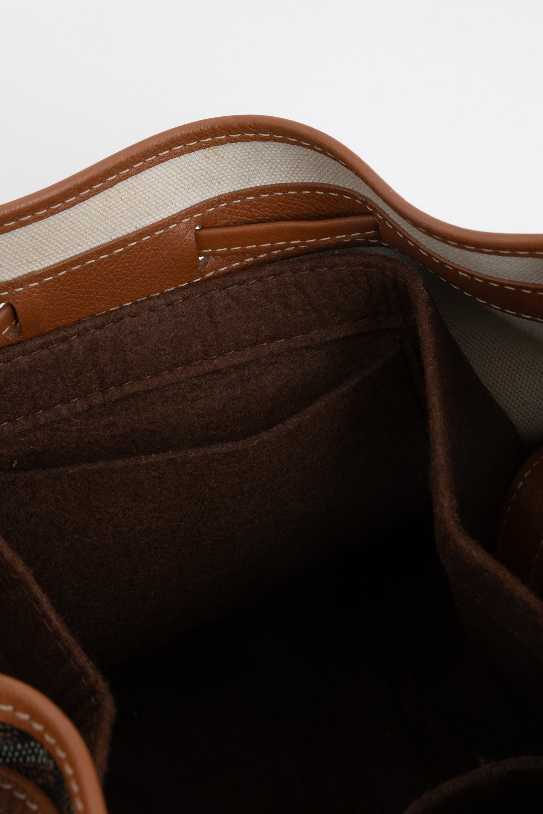 Petit Flot Bucket Bag