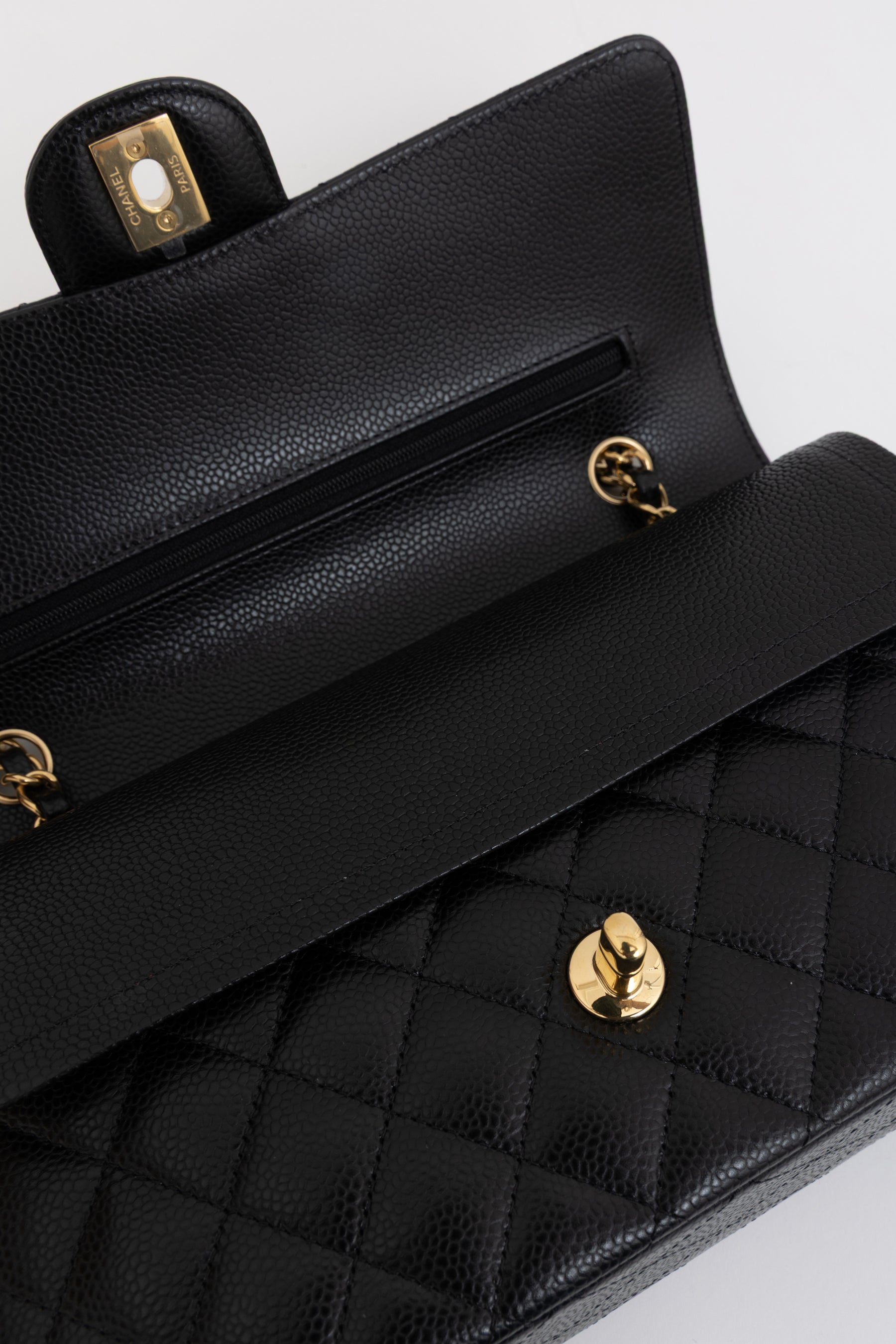 Classic 11.12 Flap Bag