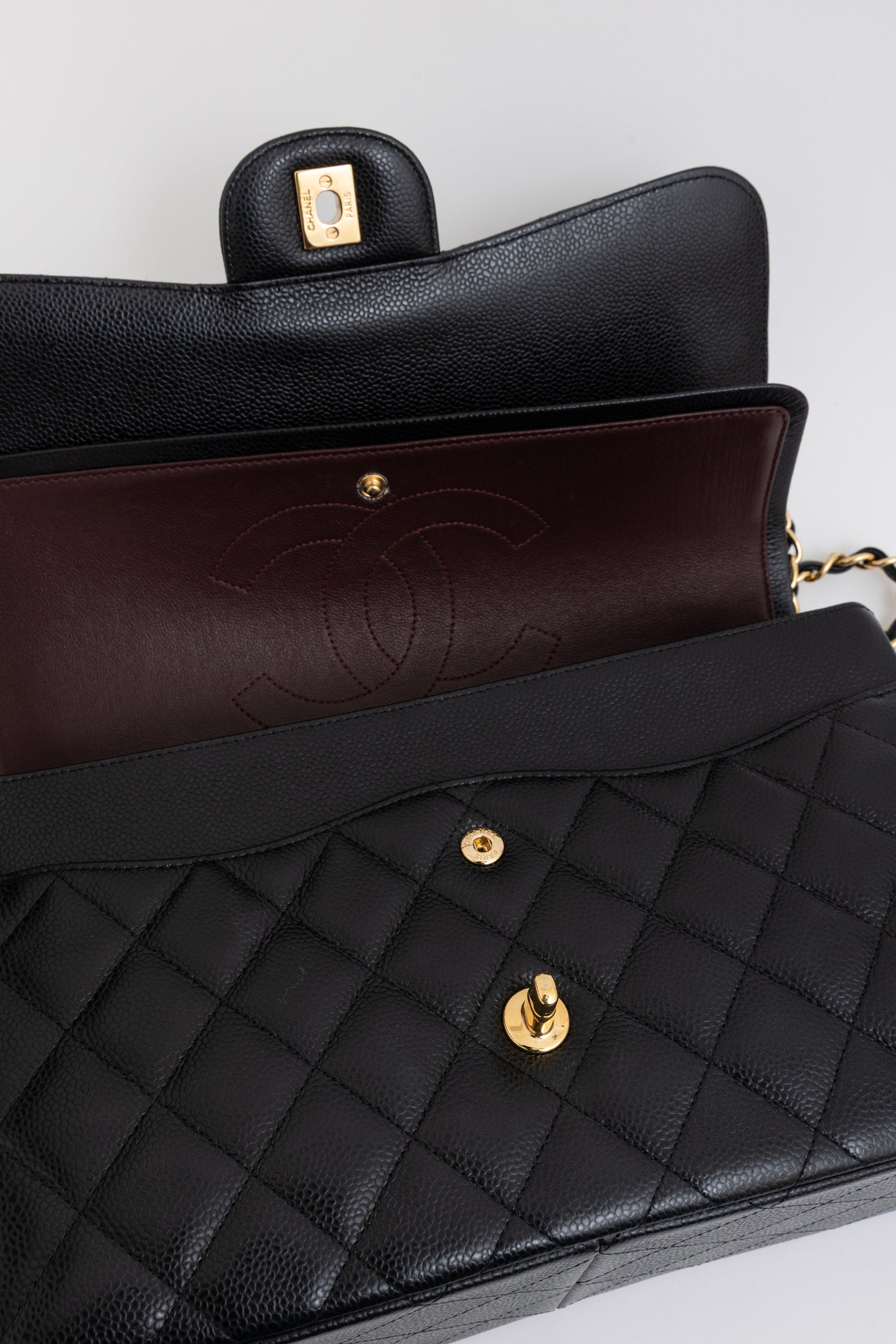 Jumbo Classic Double Flap Bag