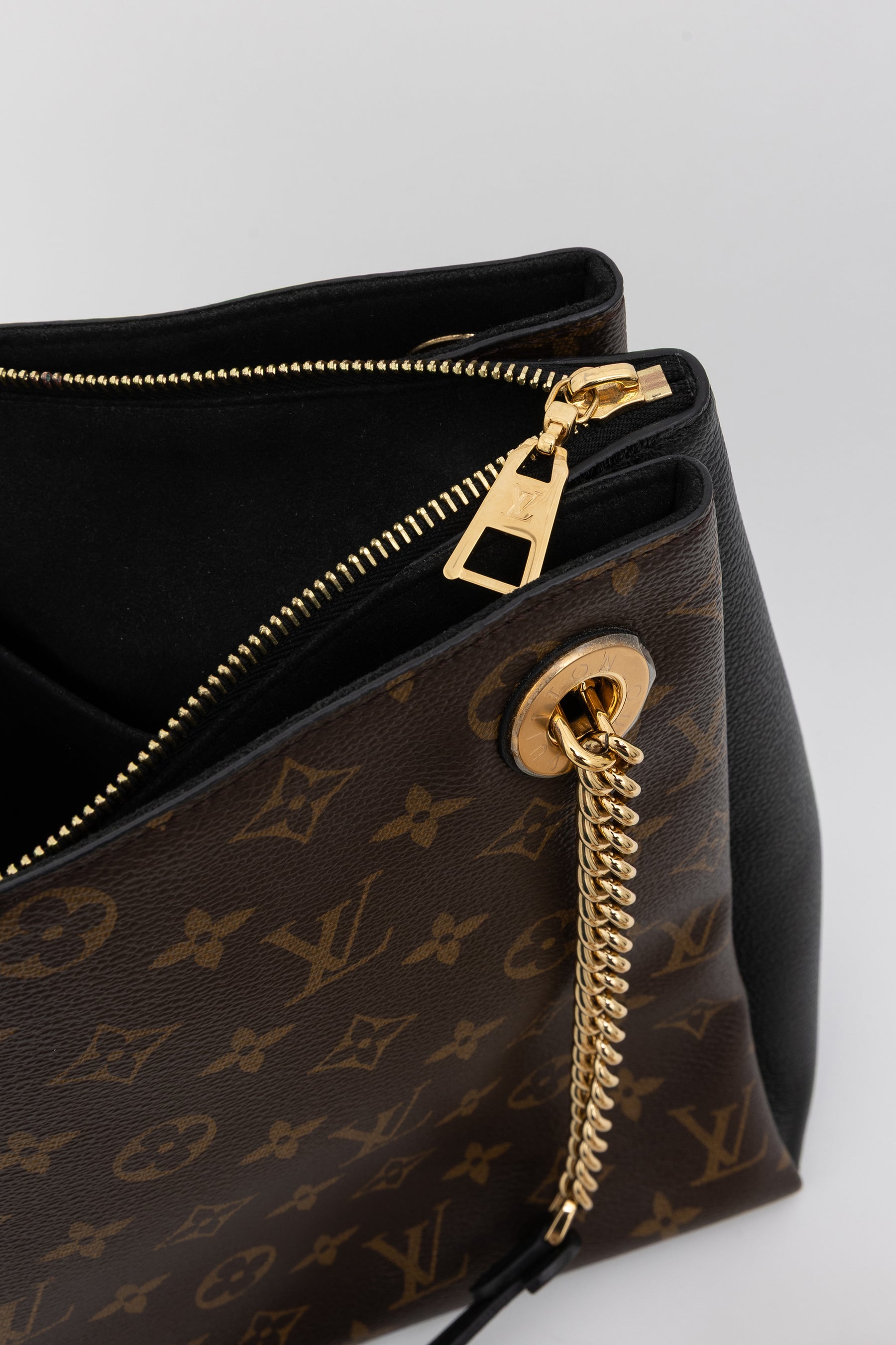 Surene MM Shoulder Bag