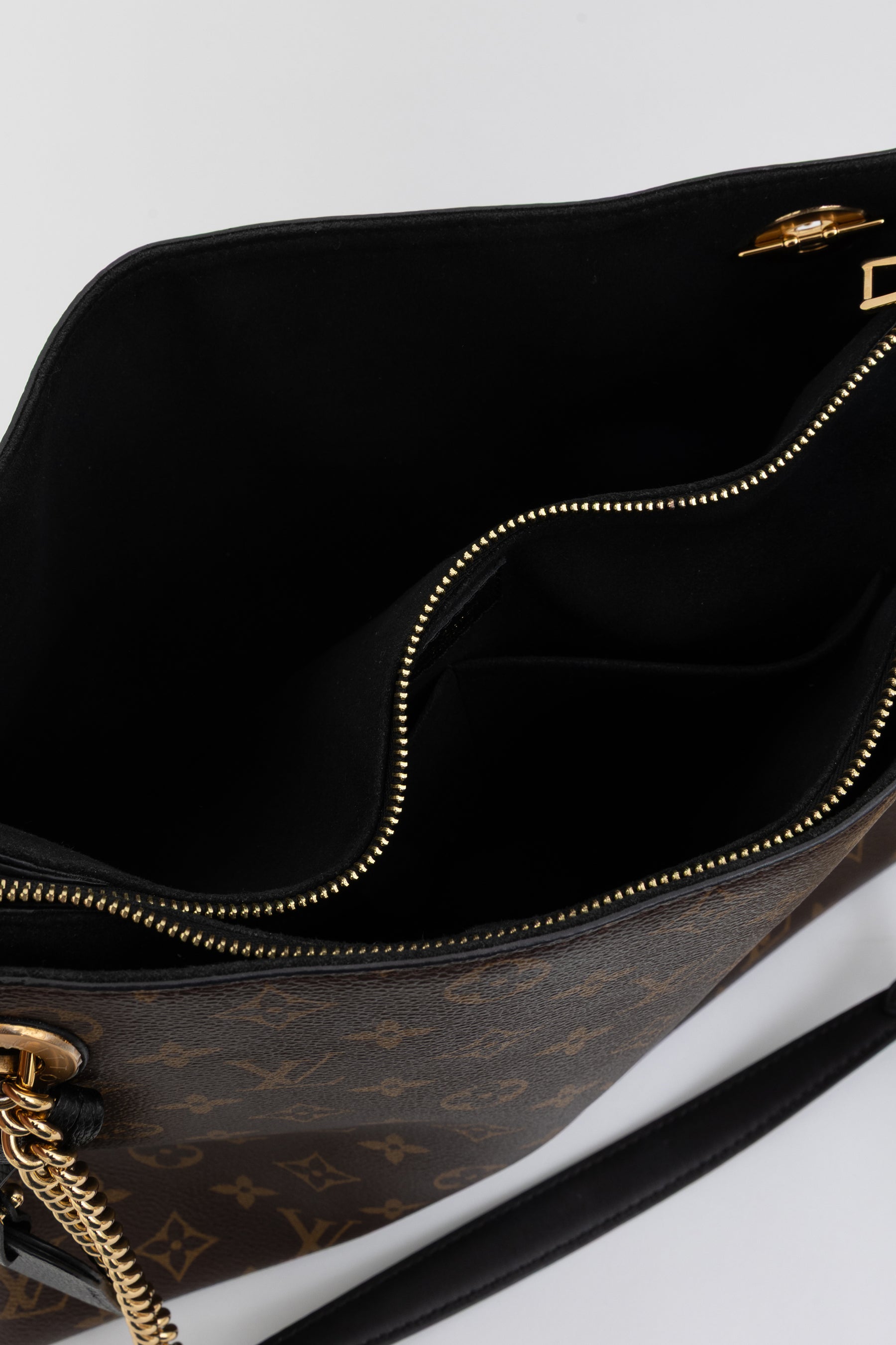Surene MM Shoulder Bag